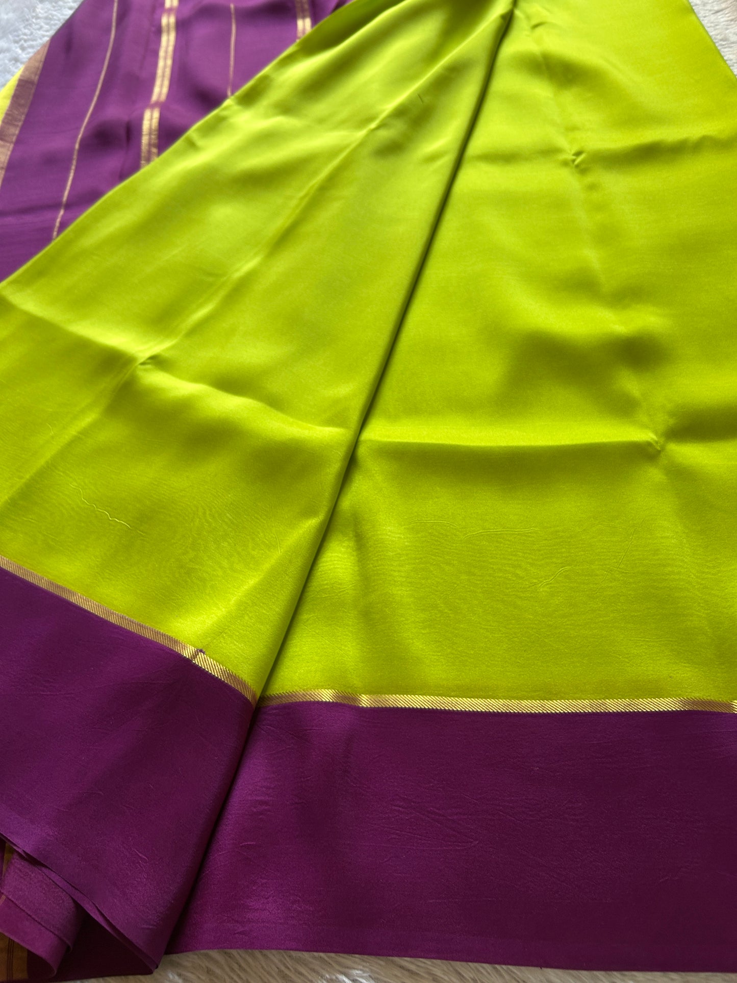 Surekha (2D) : Pista green-magenta