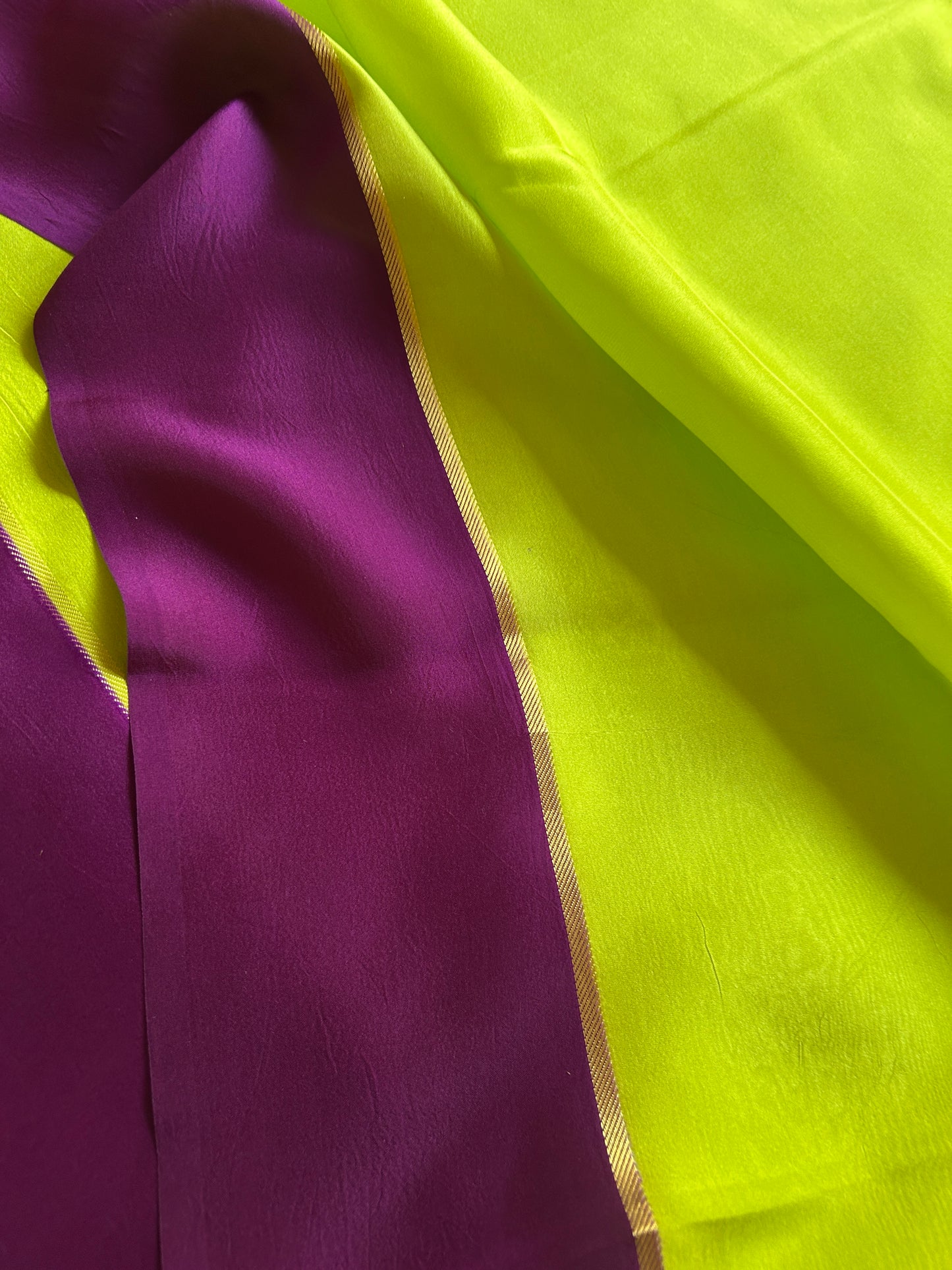 Surekha (2D) : Pista green-magenta