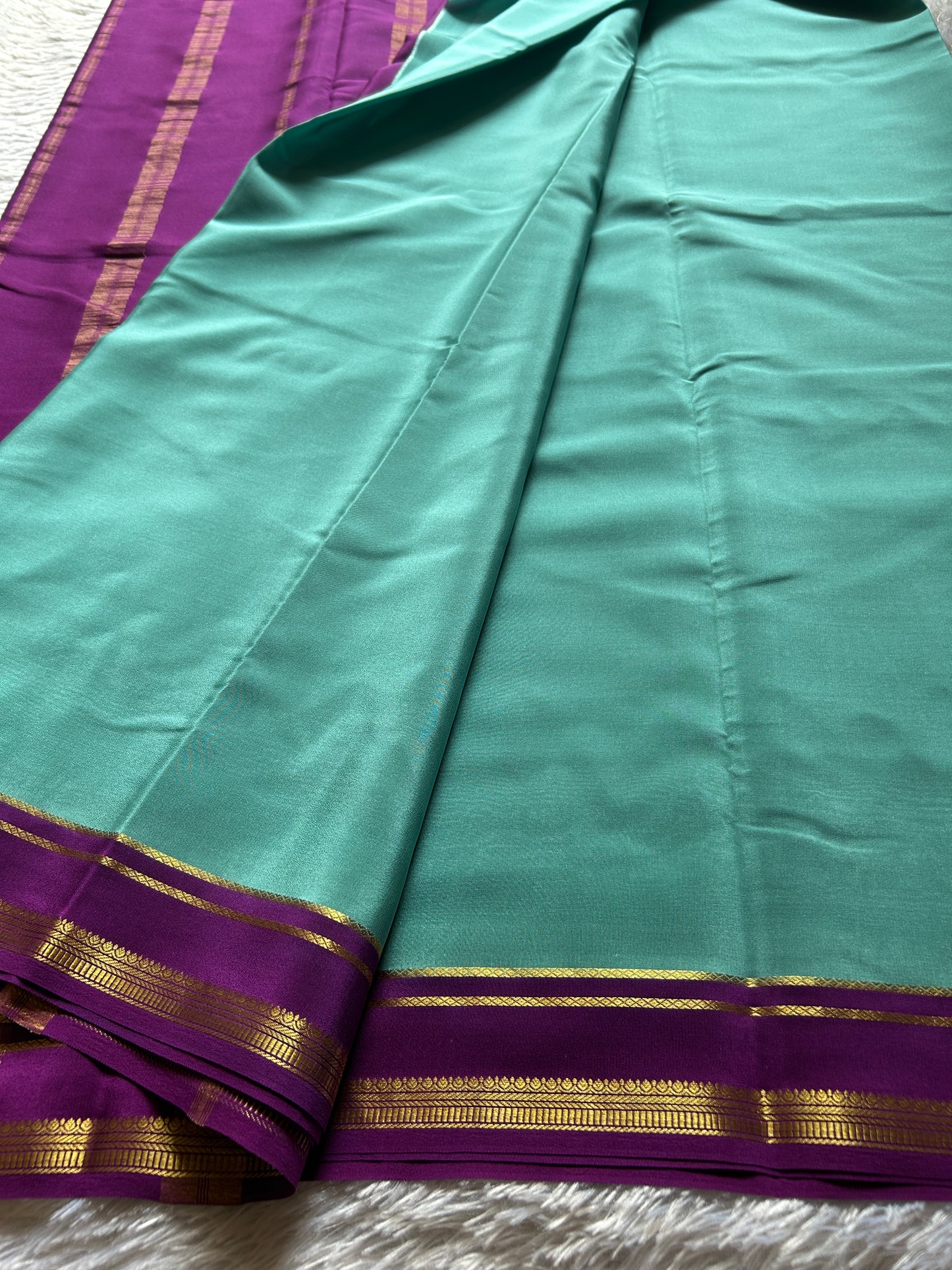 Sumathi (2D) : Sea green-magenta