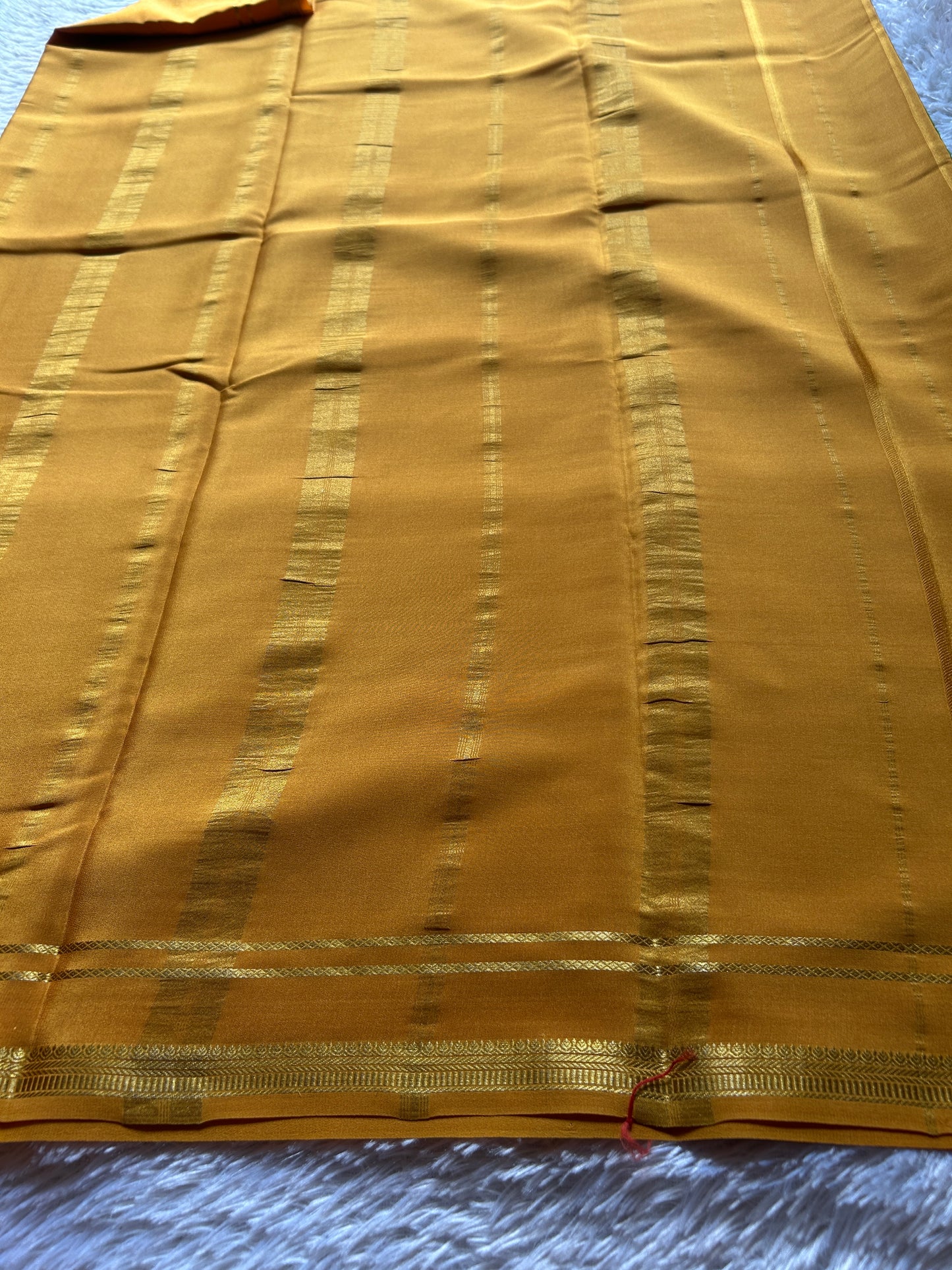Sumathi (2D) : Leaf green-golden yellow
