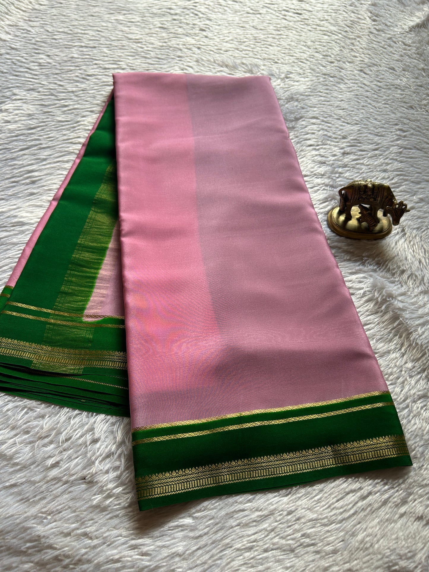 Sumathi (2D) : Light pink-leaf green