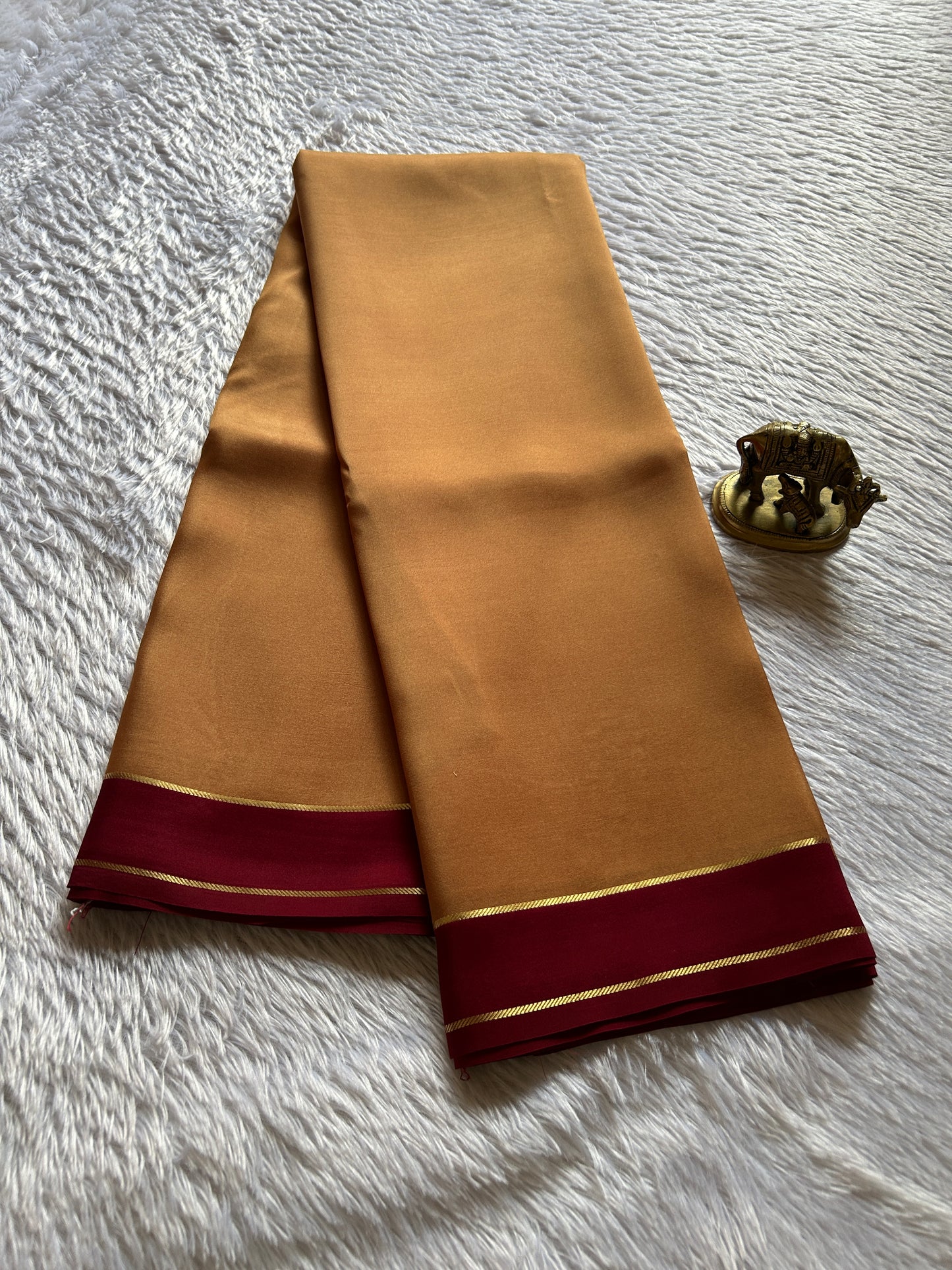 Rekha (2D) : Beige-maroon