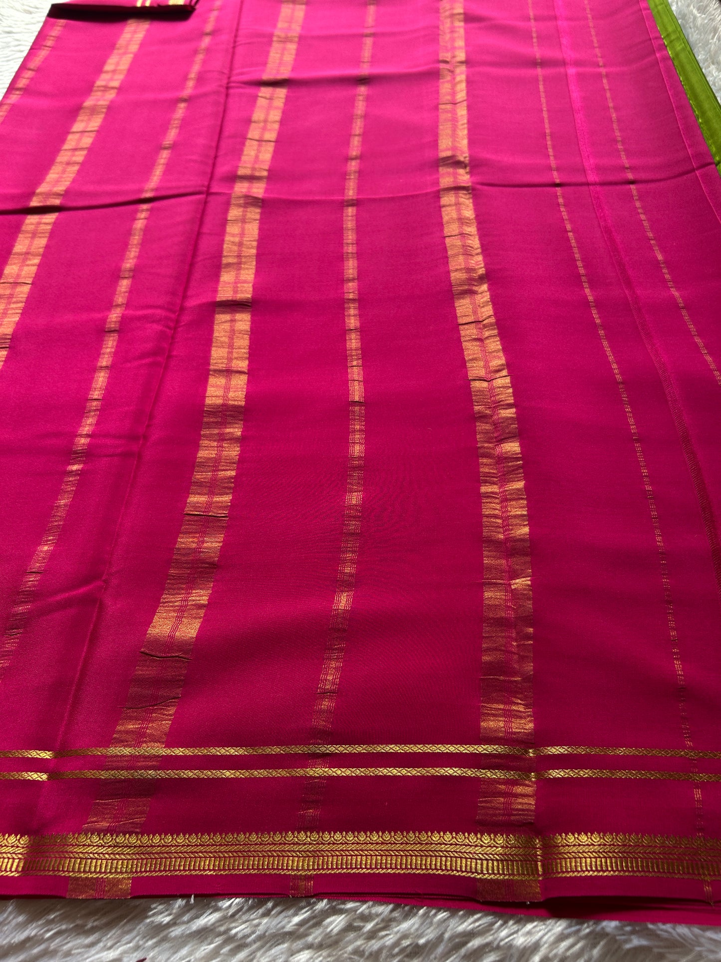 Sumathi (2D) : Moss green-rani pink