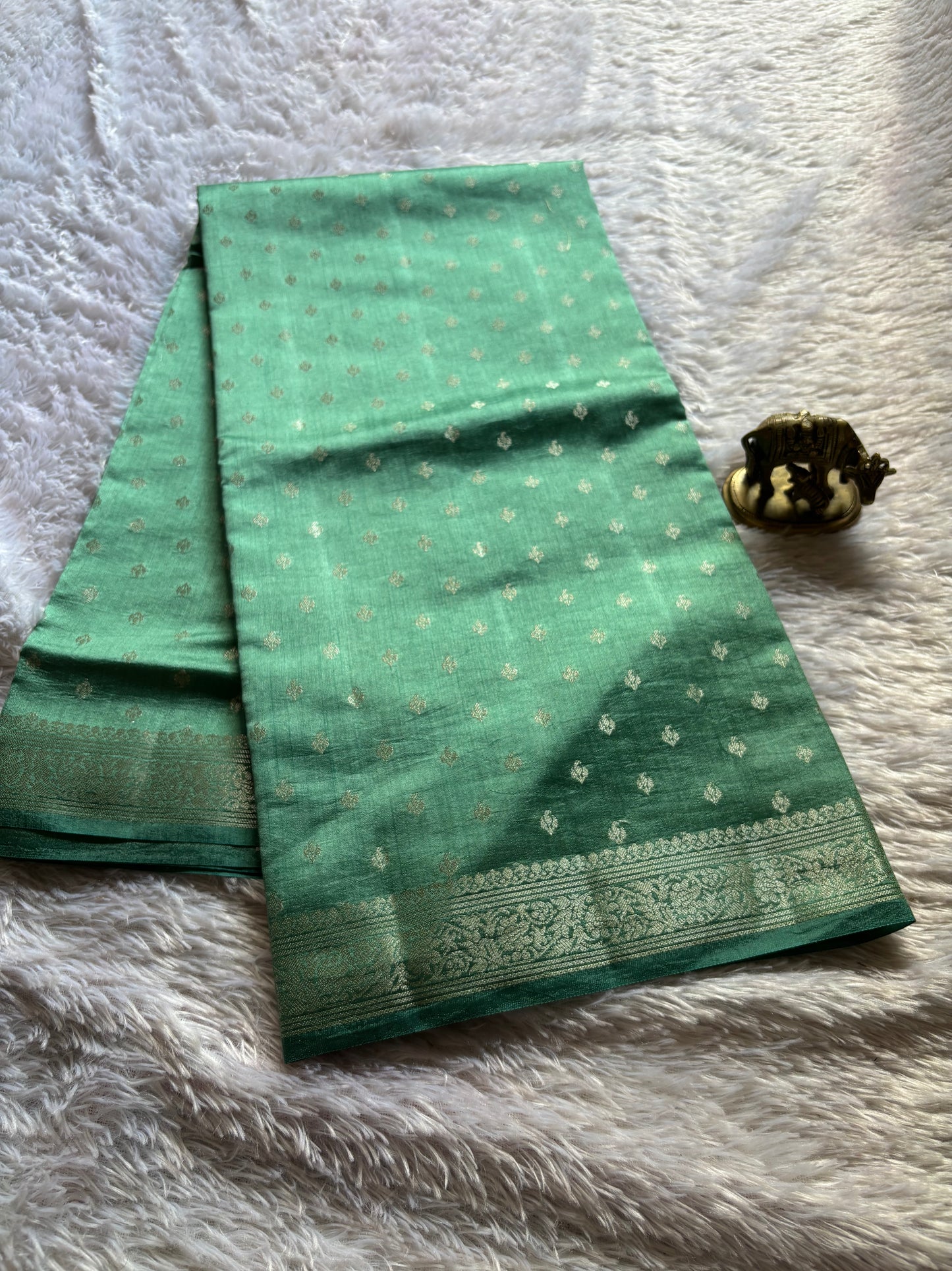 Banarasi Chiniya : Solid Mint green