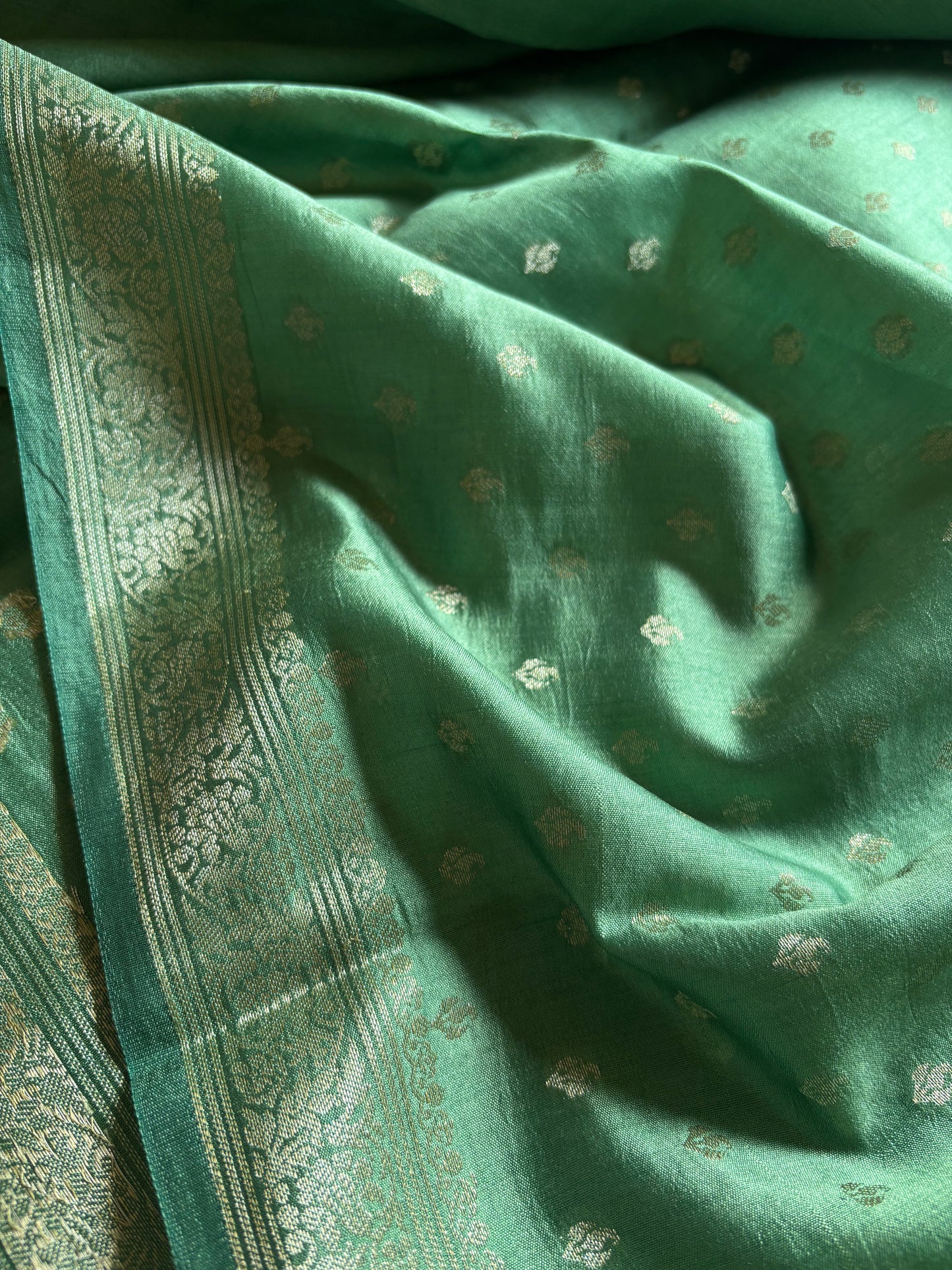 Banarasi Chiniya : Solid Mint green