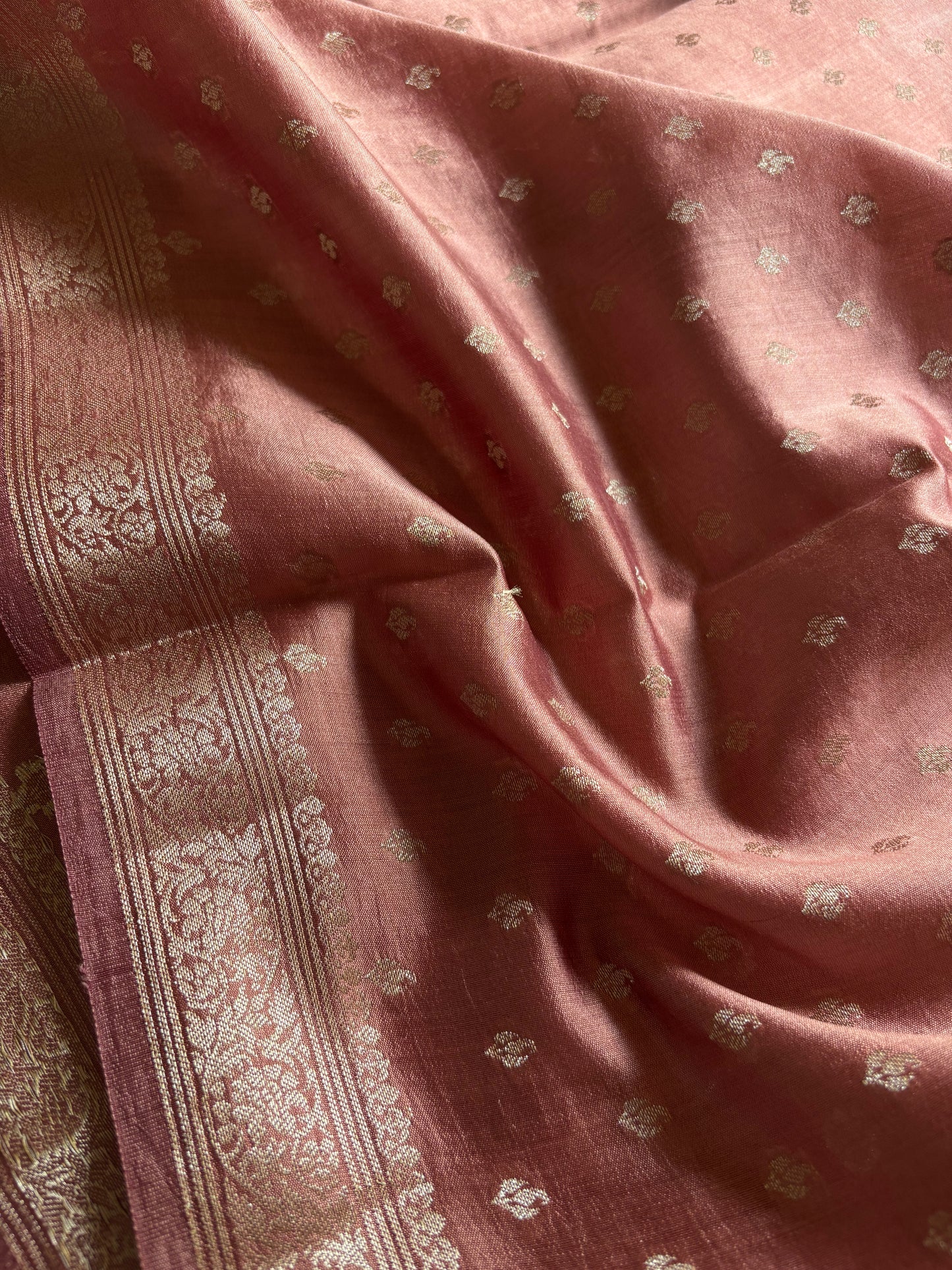 Banarasi Chiniya : Solid Dusty rose
