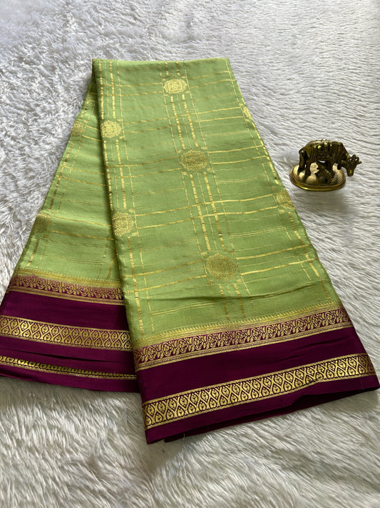 Ambika (2D) : Pista green-magenta