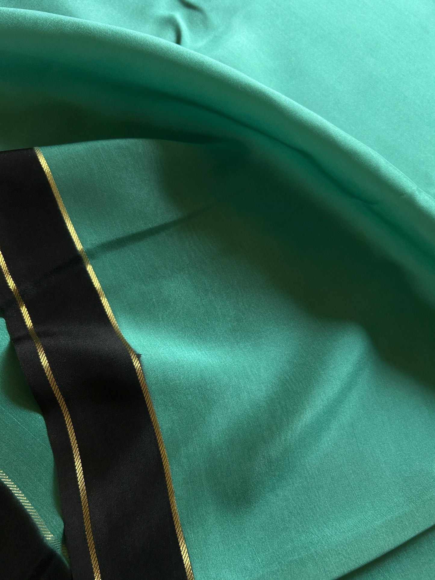 Rekha (2D) : Sea green-black