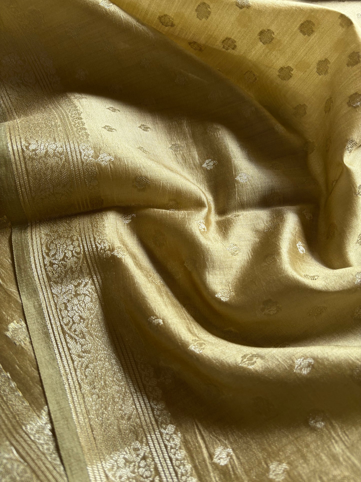 Banarasi Chiniya : Solid Cream beige