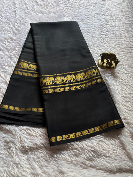 Prashanthi : Solid Black