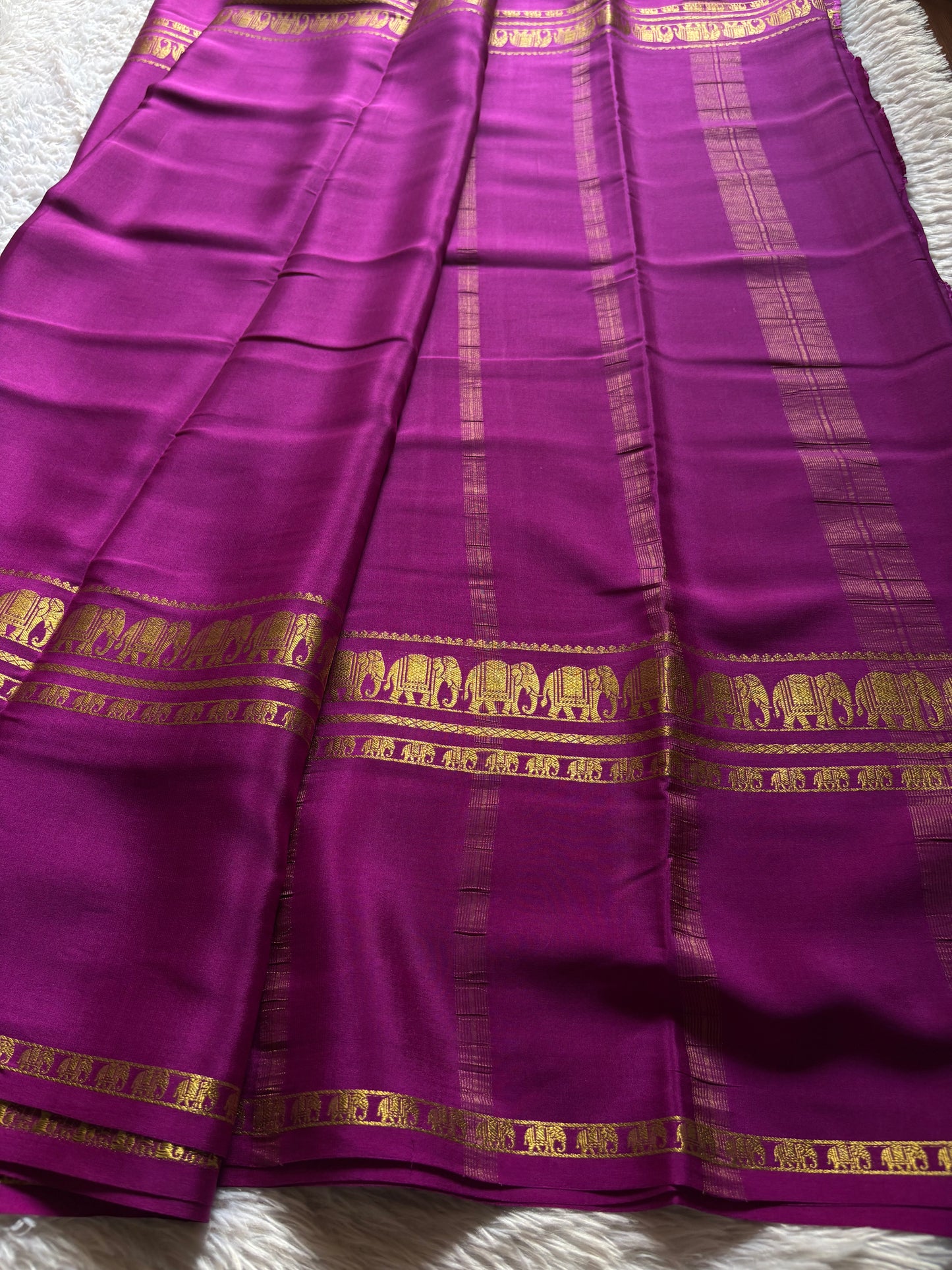 Prashanthi : Solid Magenta