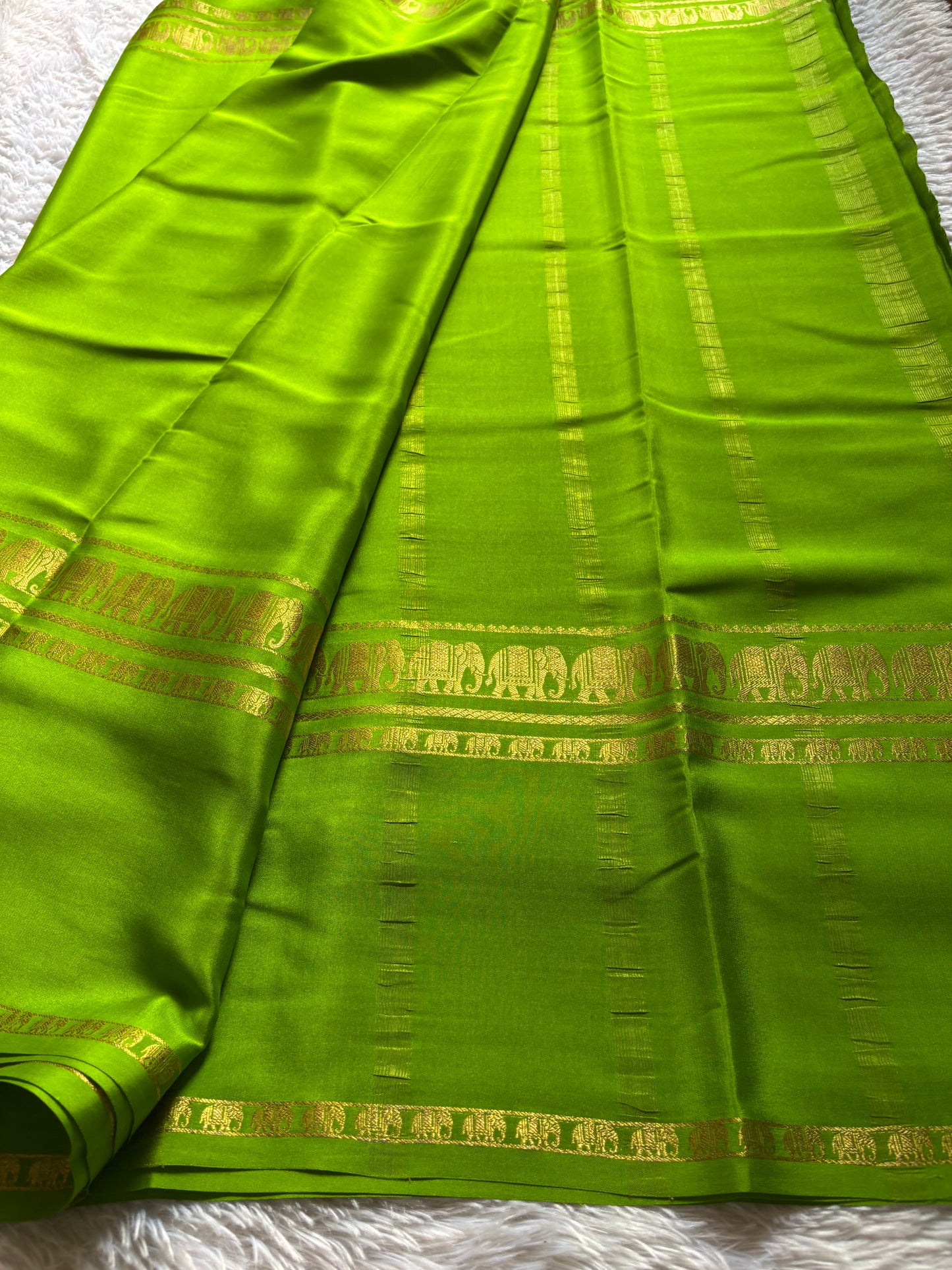 Prashanthi : Solid Mehendi green