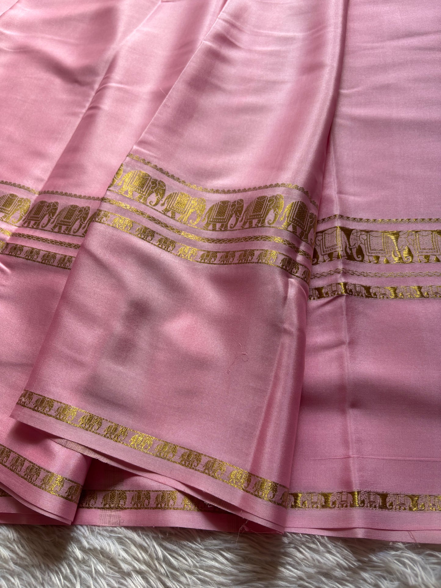 Prashanthi : Solid Light Pink