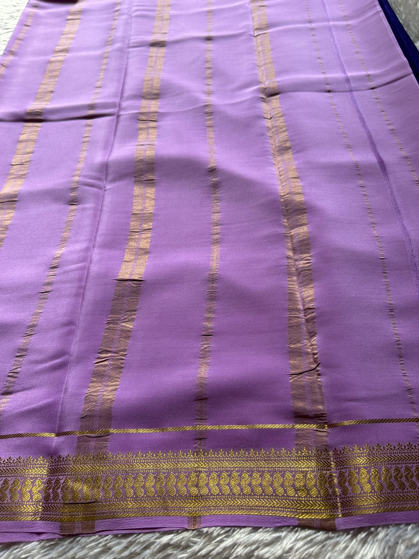 Mayuri (2D) : Navy blue-lavender