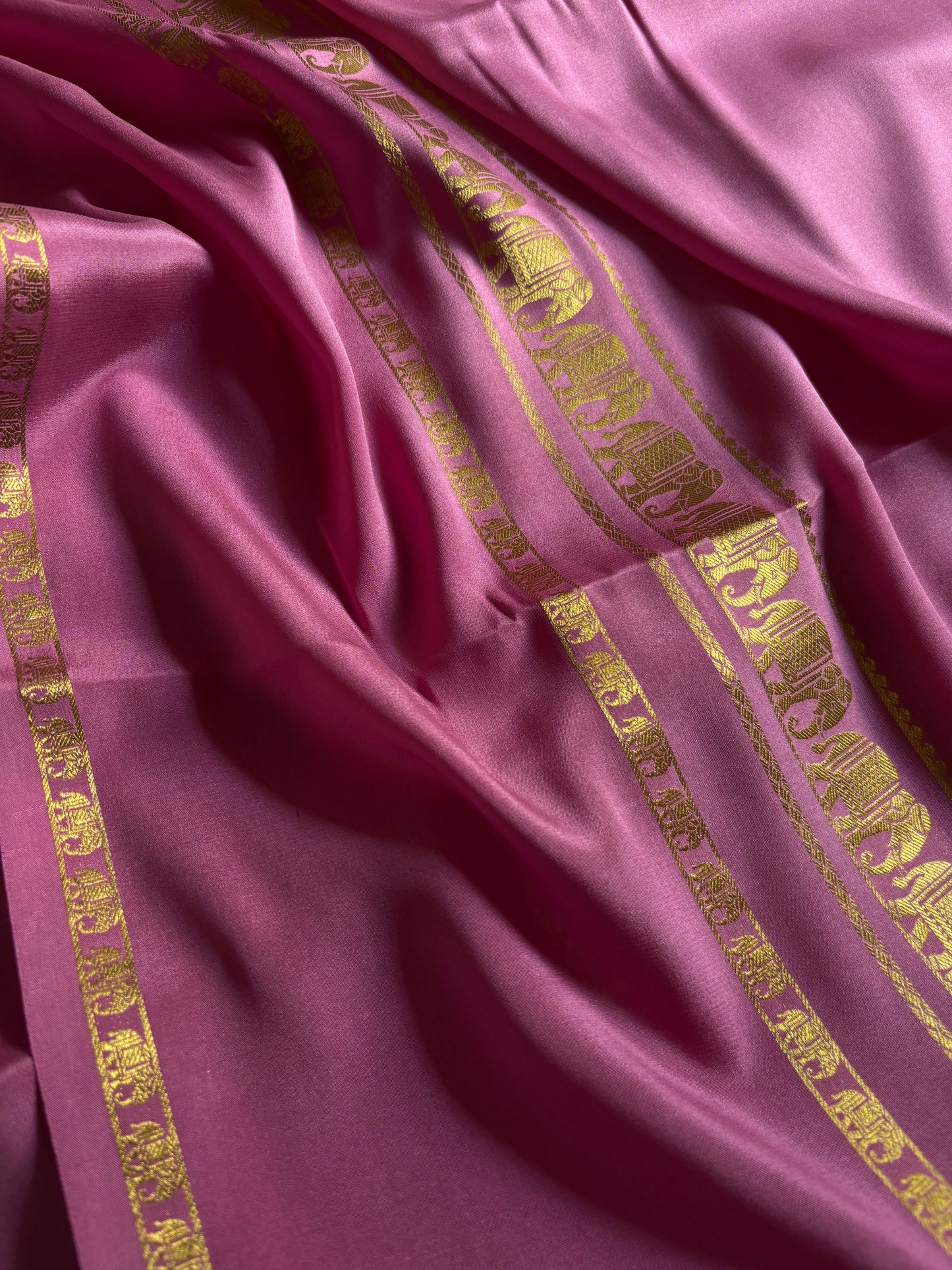 Prashanthi : Solid Onion pink
