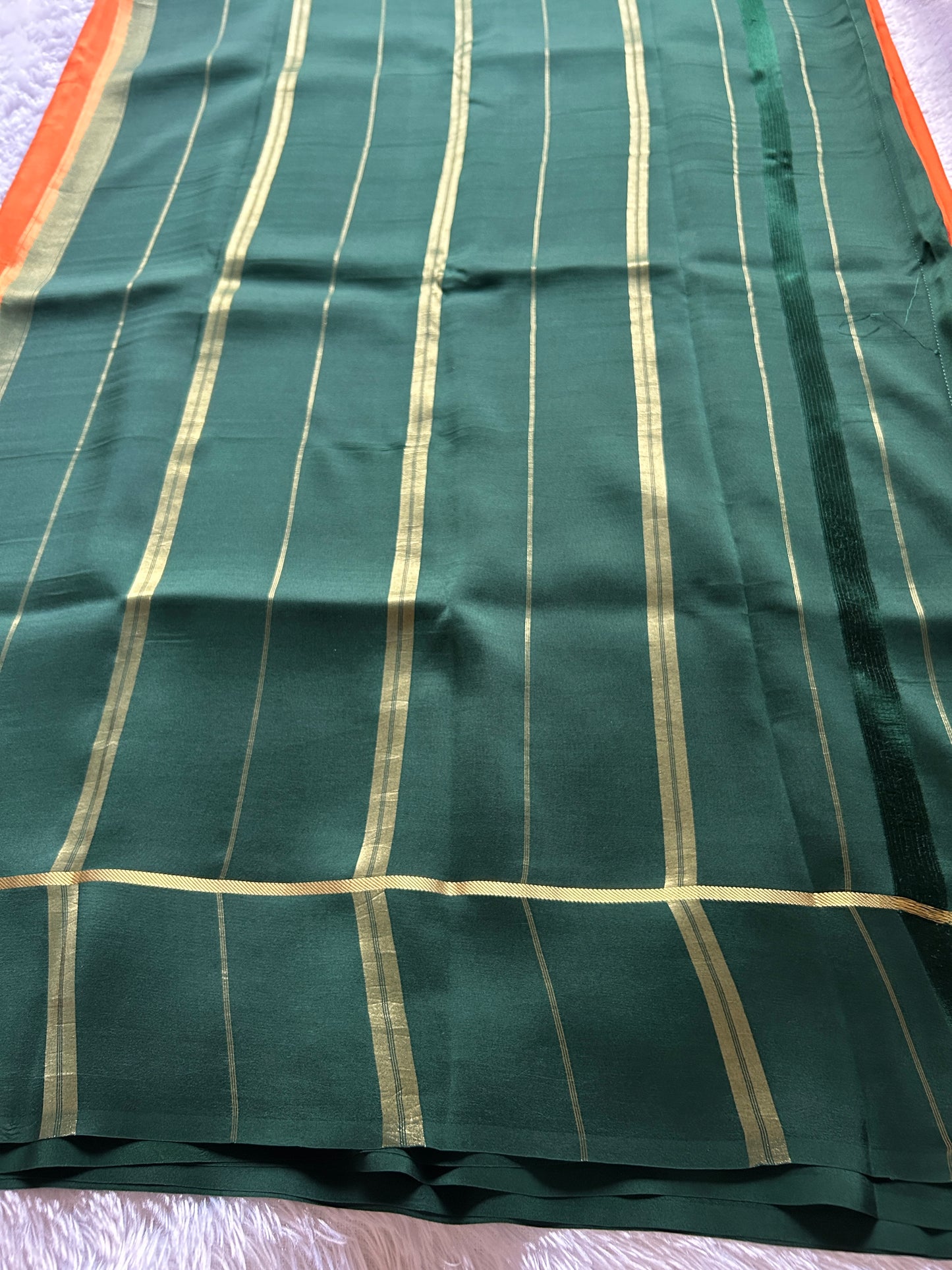 Surekha (2D) : Rust orange-dark green