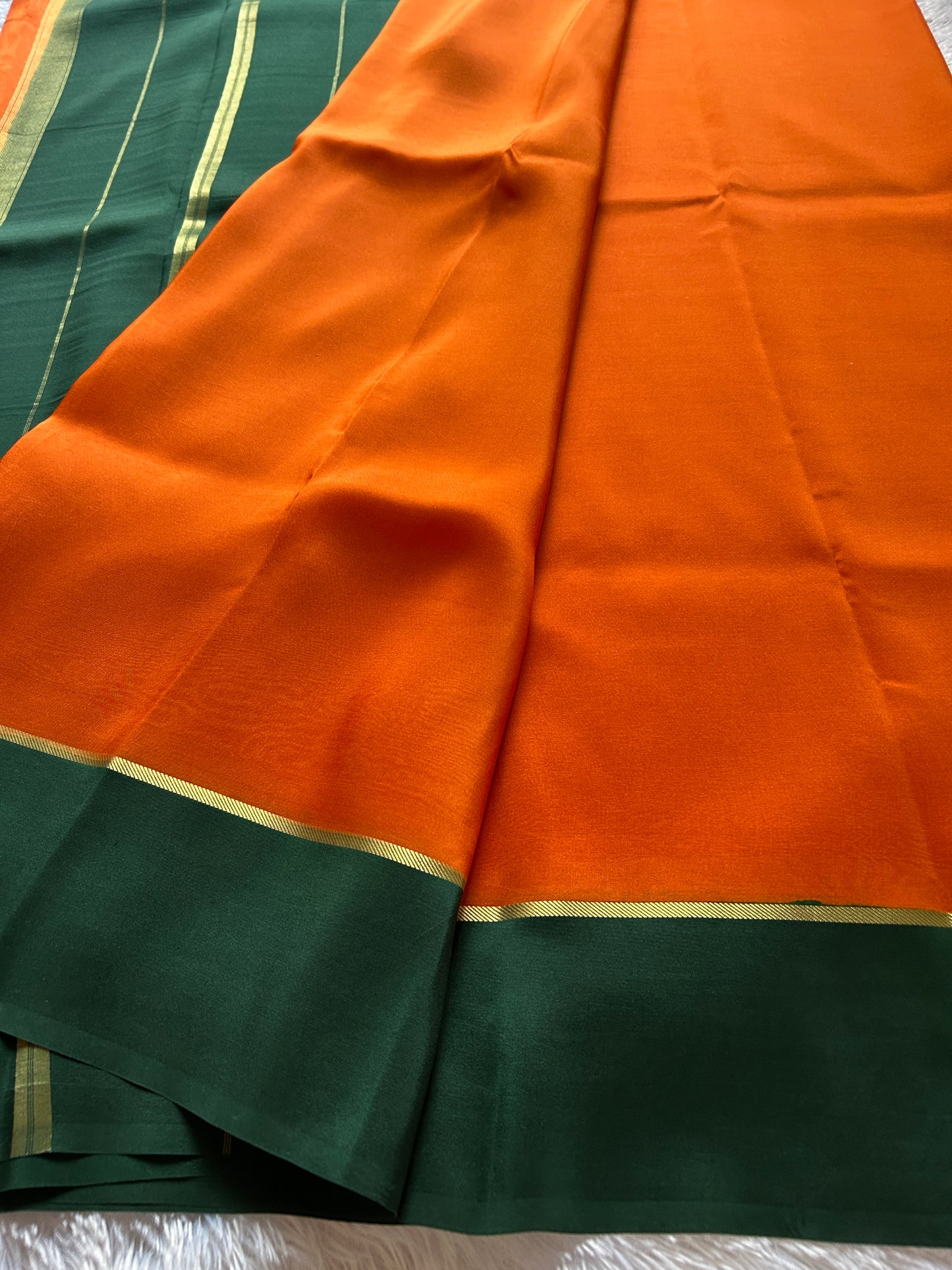 Surekha (2D) : Rust orange-dark green