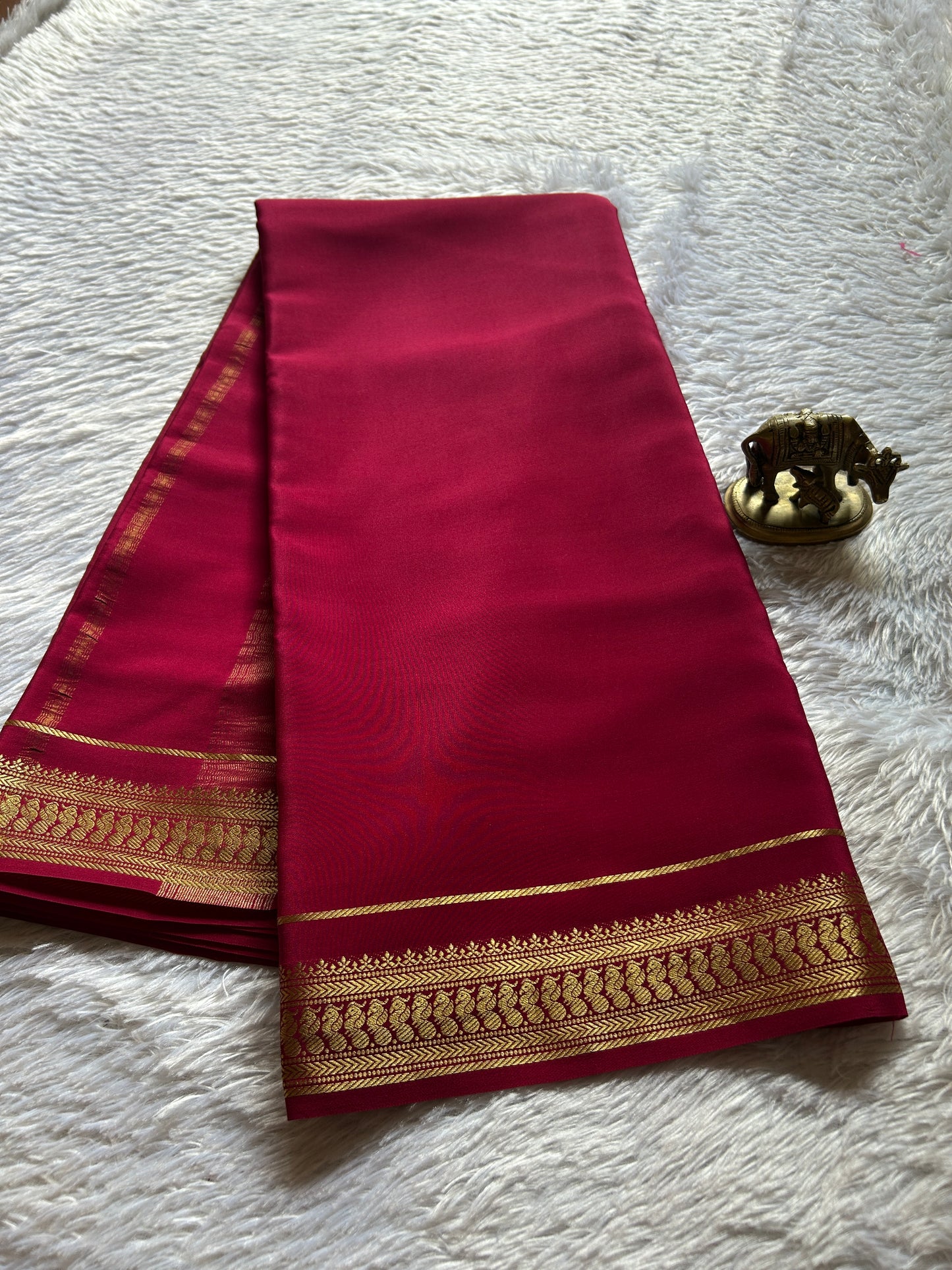 Mayuri : Solid Dark red