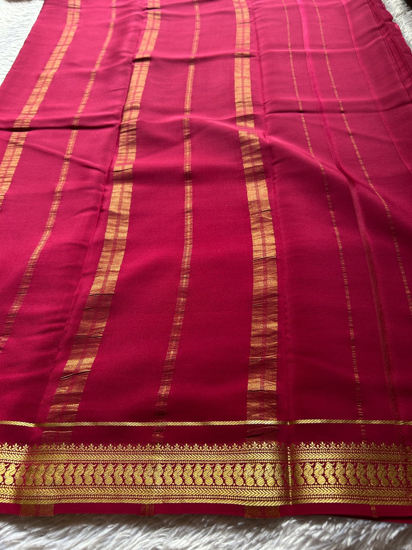 Mayuri : Solid Dark red