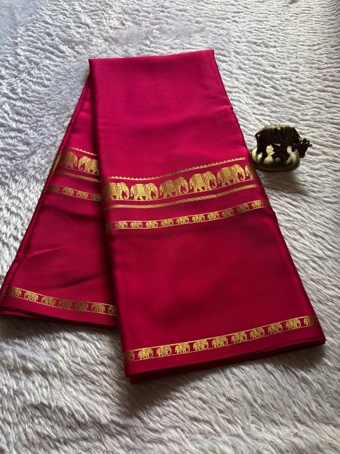 Prashanthi : Solid Rani pink