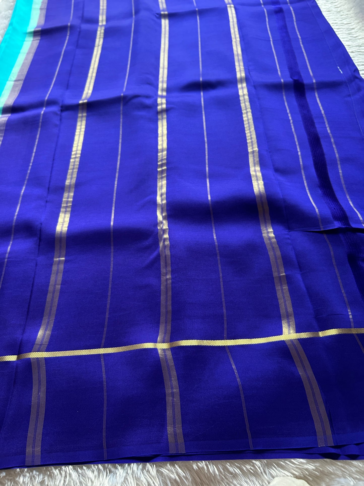 Surekha (2D) : Sea blue-royal blue