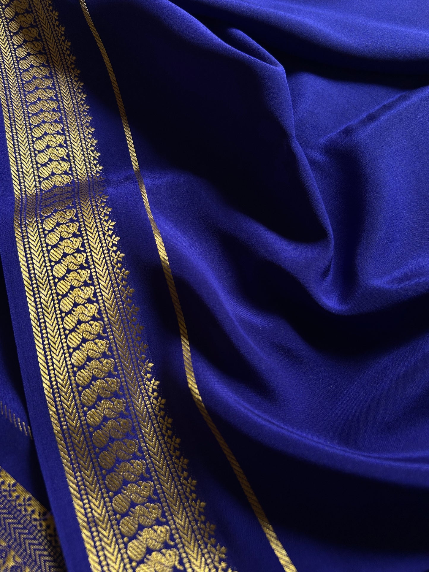 Mayuri : Solid Dark blue