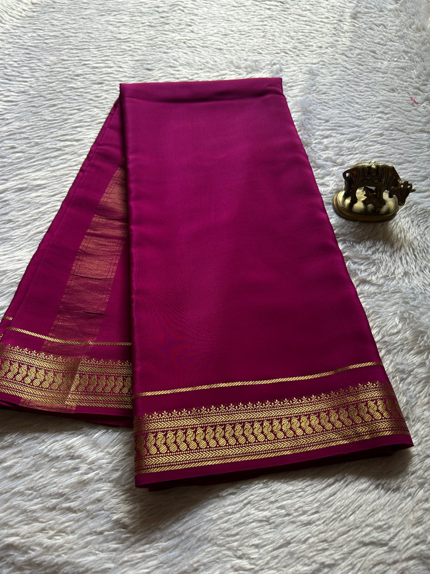 Mayuri : Solid Rani pink