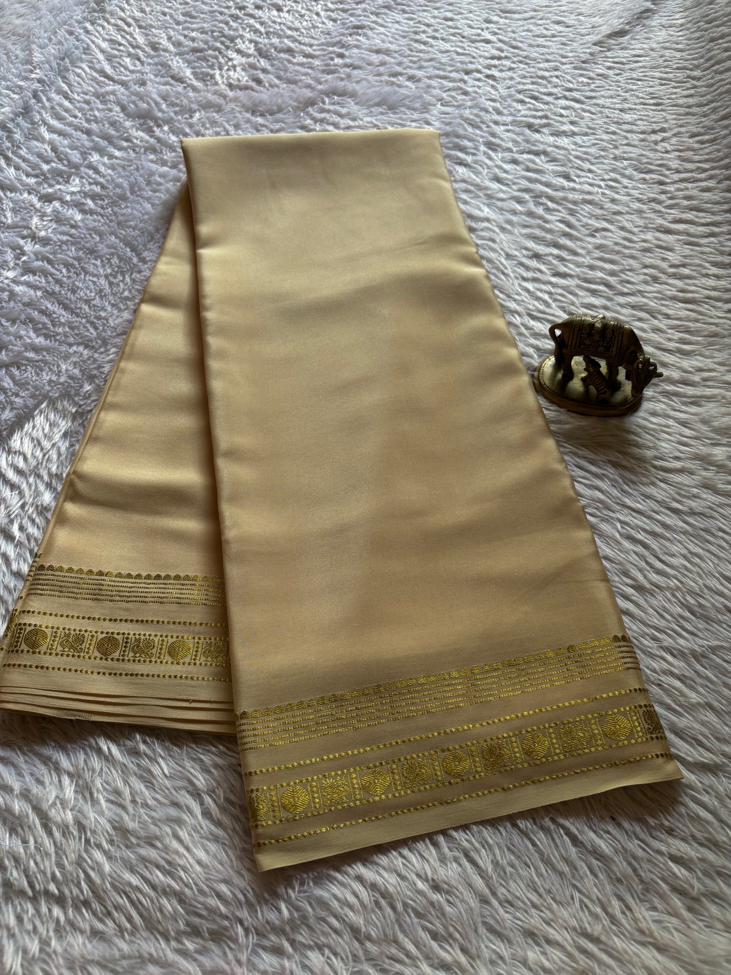 Sunanda : Solid Light beige