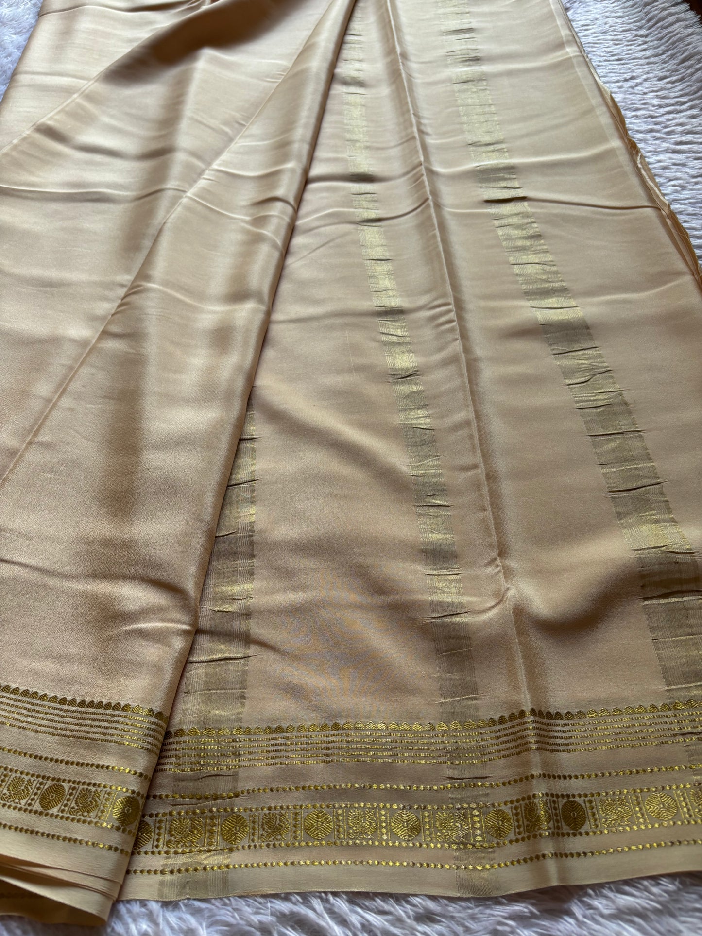 Sunanda : Solid Light beige