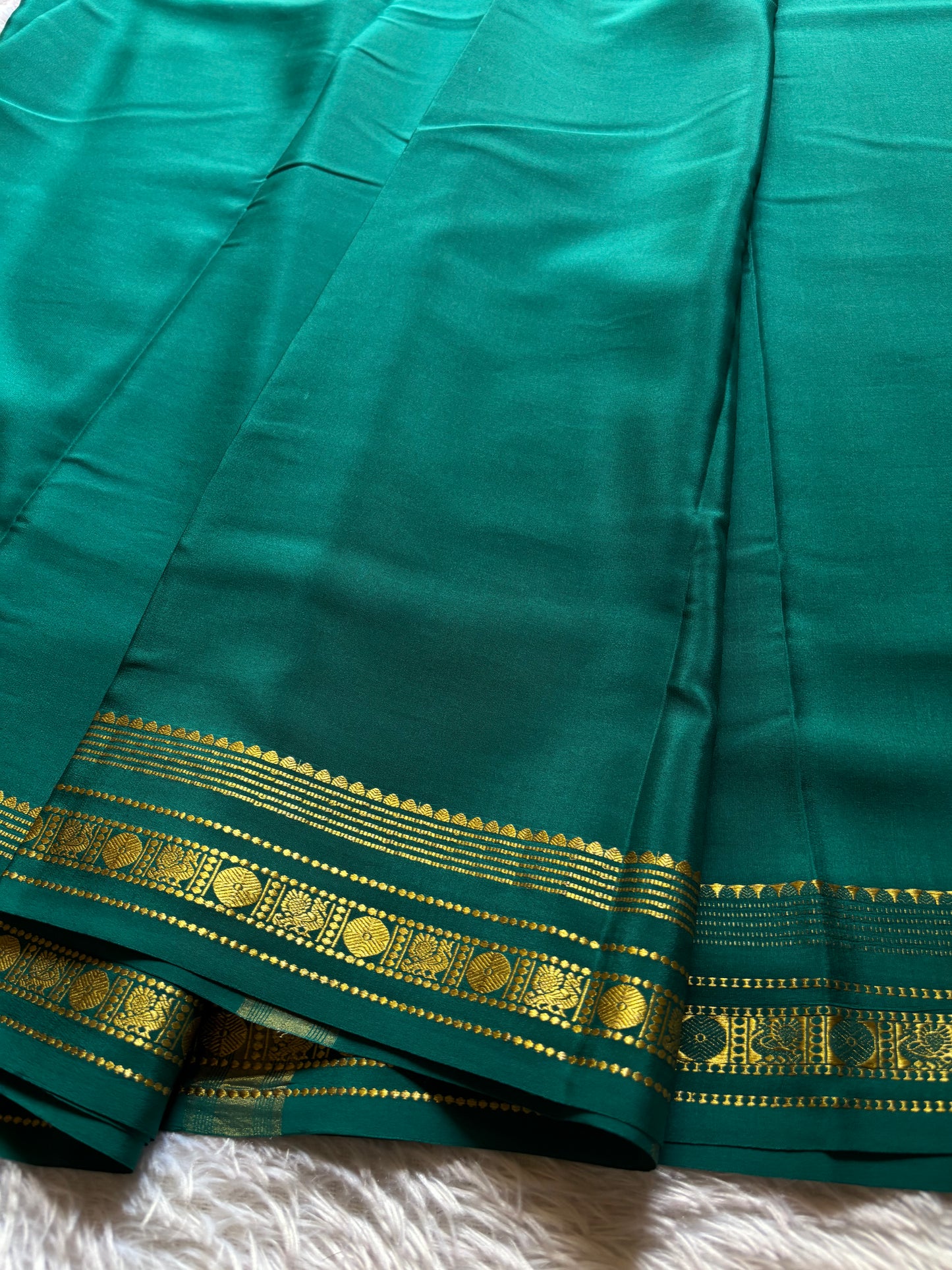 Sunanda : Solid Rama Green