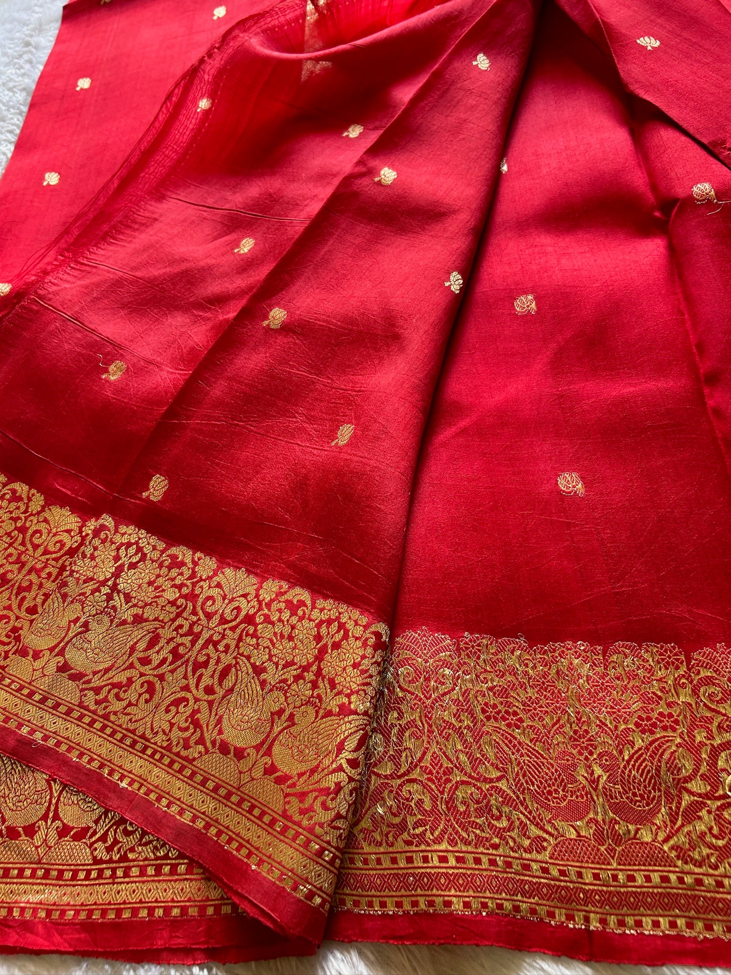 Anupama : Solid Red