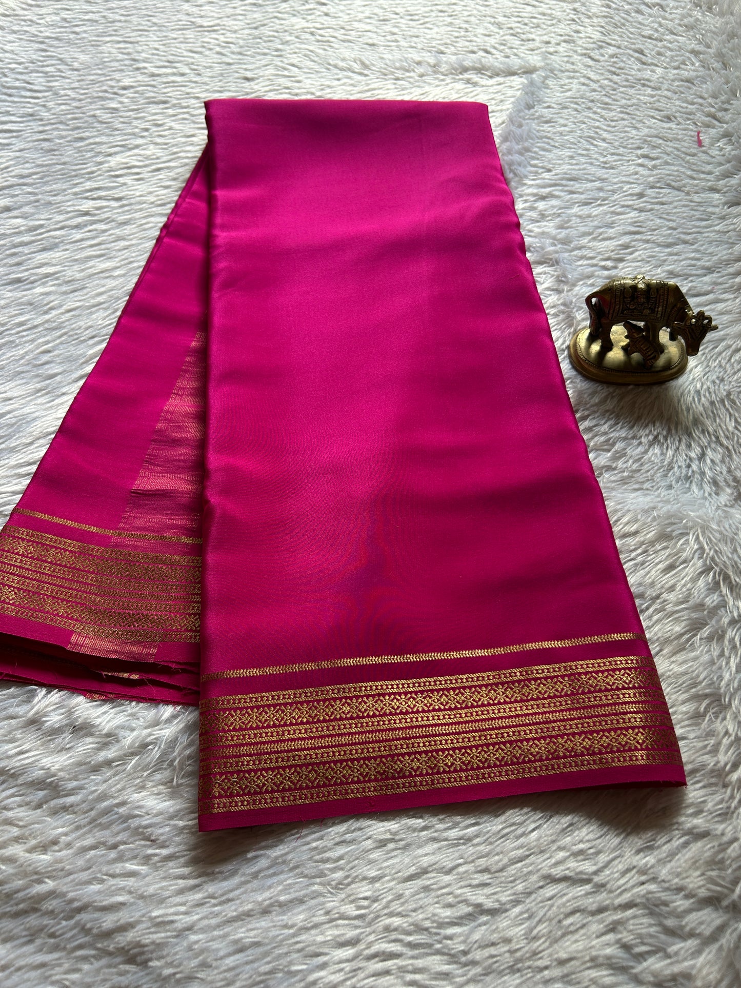 Shailaja : Solid Rani pink
