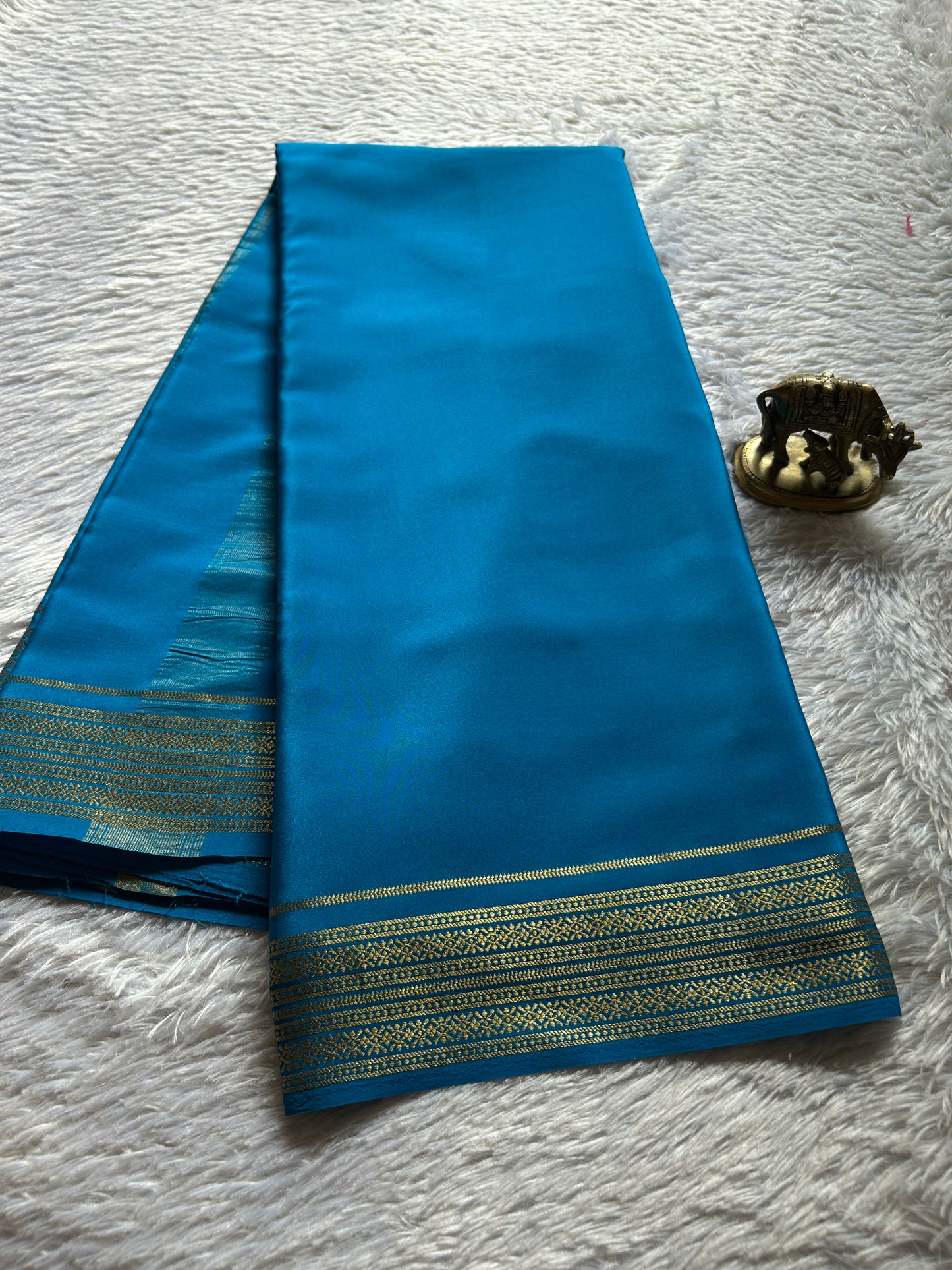 Shailaja : Solid Ananda blue