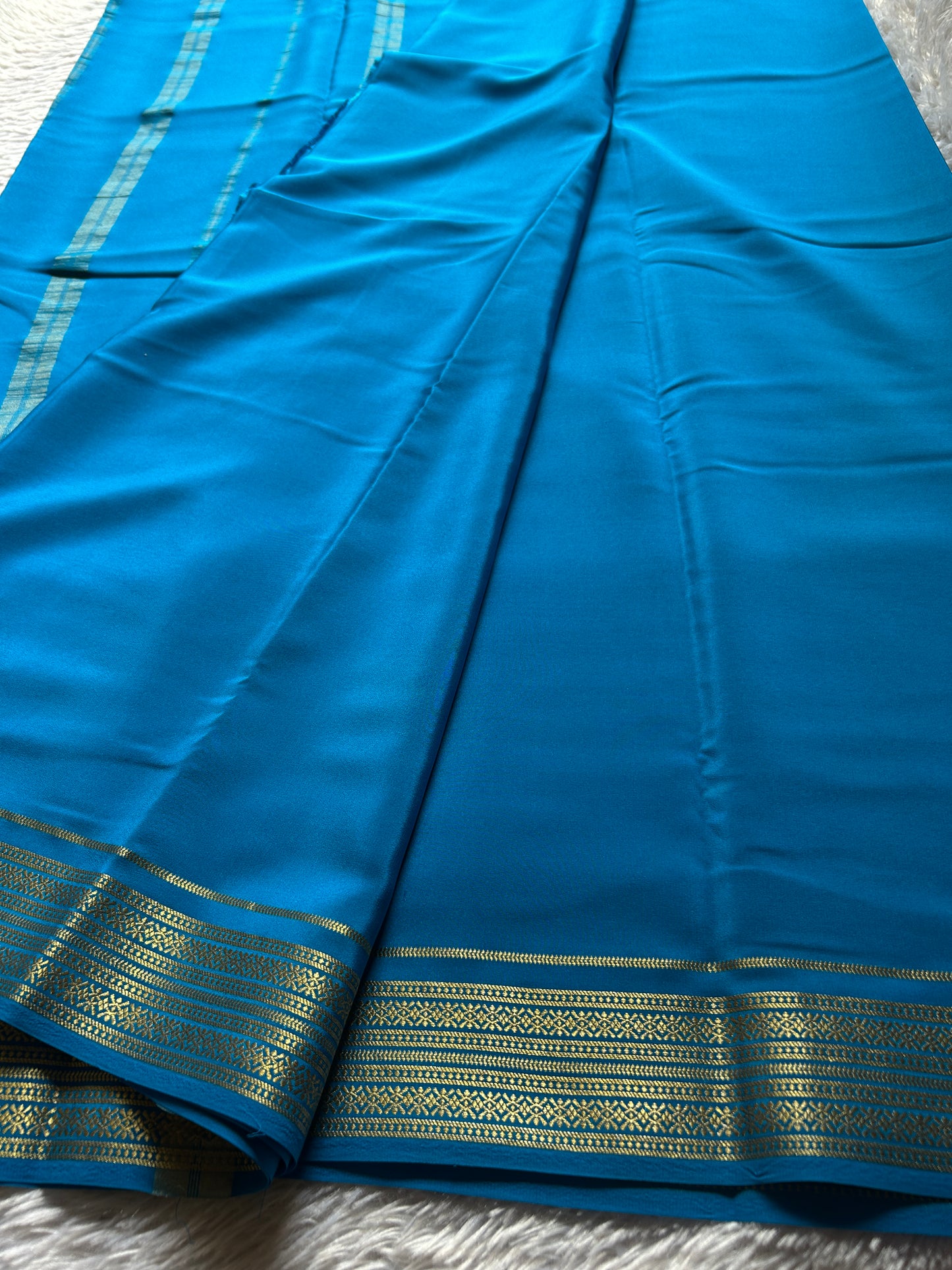 Shailaja : Solid Ananda blue
