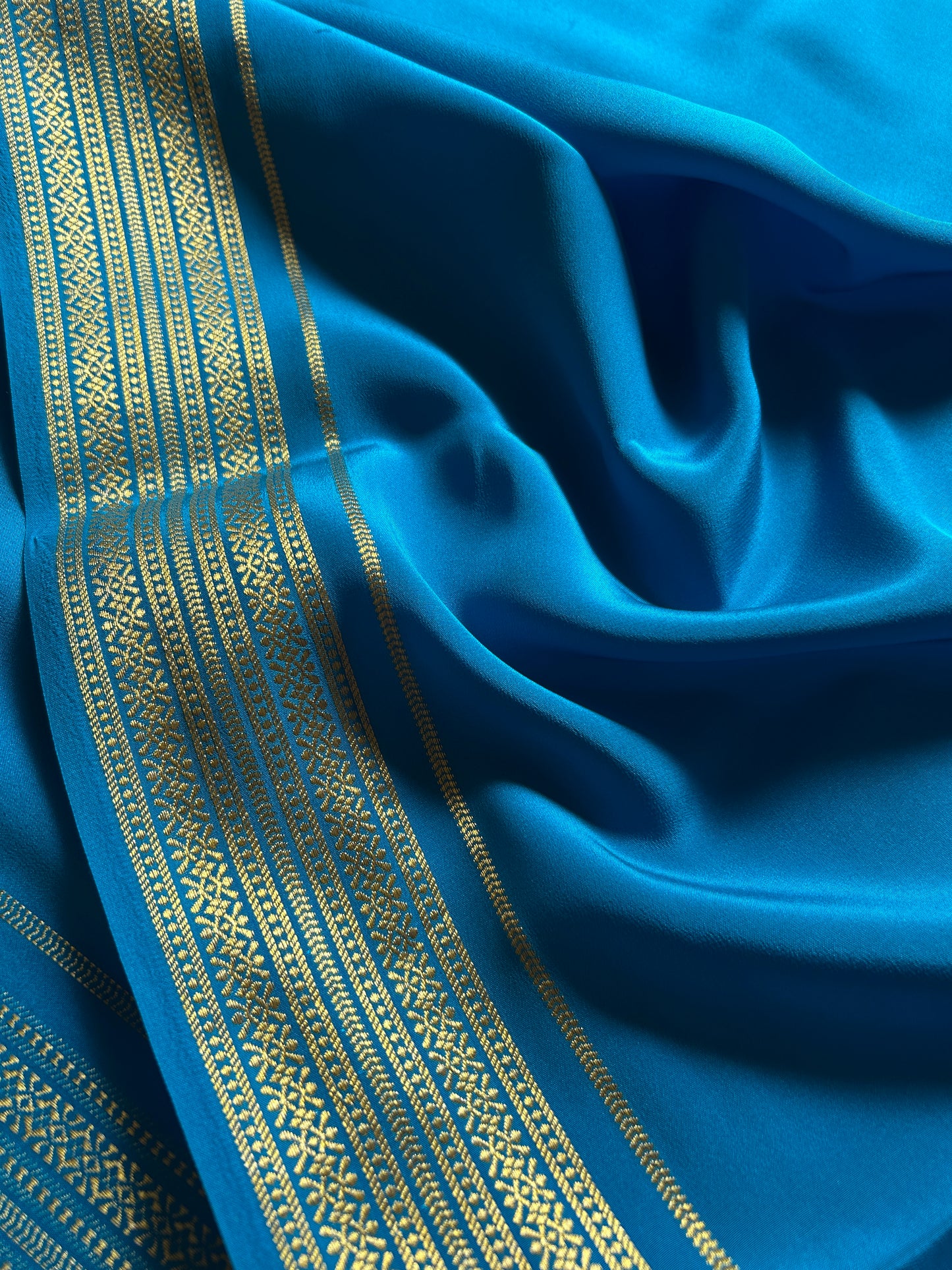 Shailaja : Solid Ananda blue