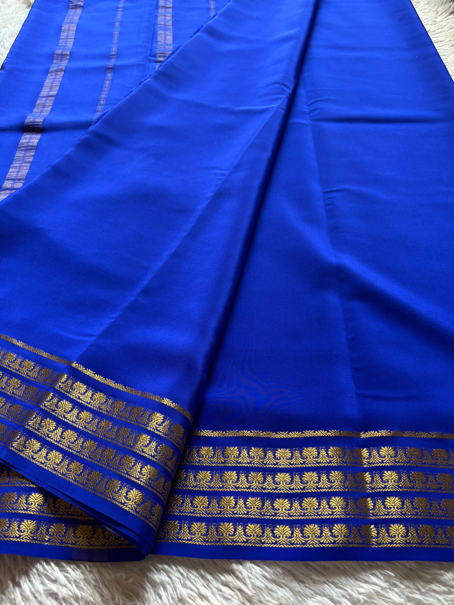 Mohana : Solid Royal blue