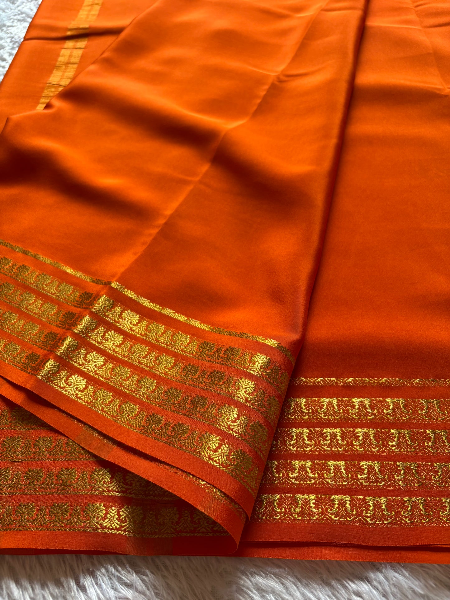 Mohana : Solid Orange