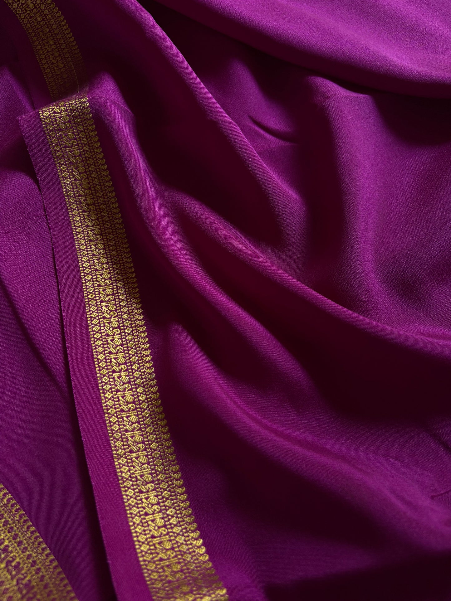 Harshini : Solid Magenta