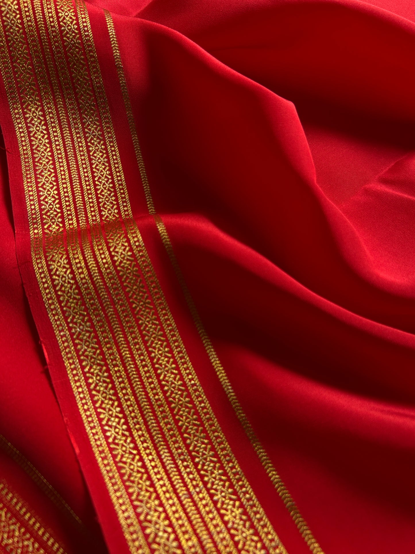 Shailaja : Solid Red