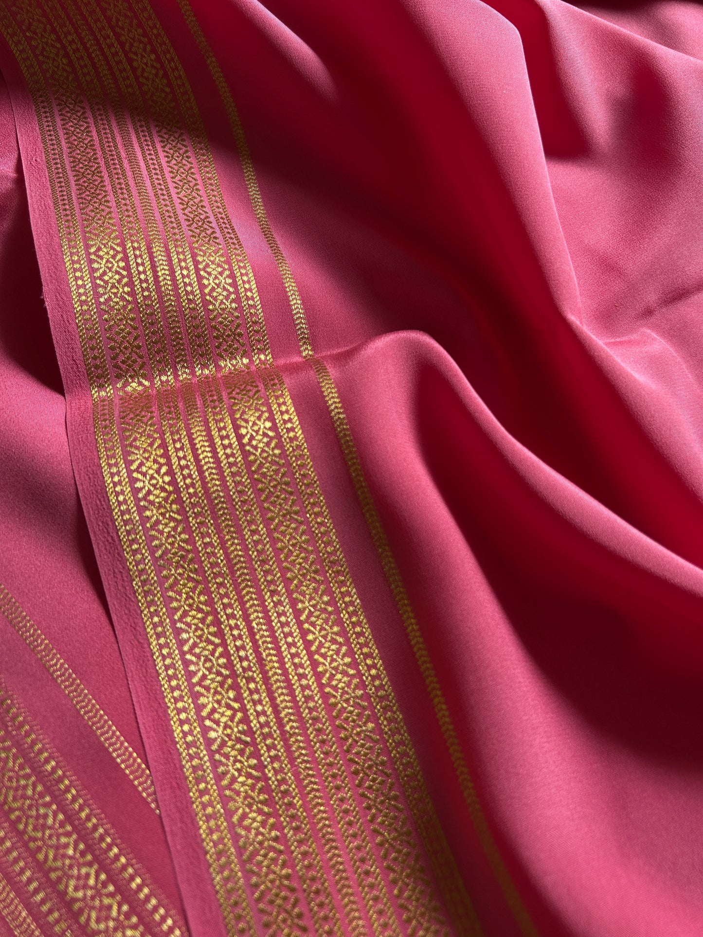 Shailaja : Solid Petal pink