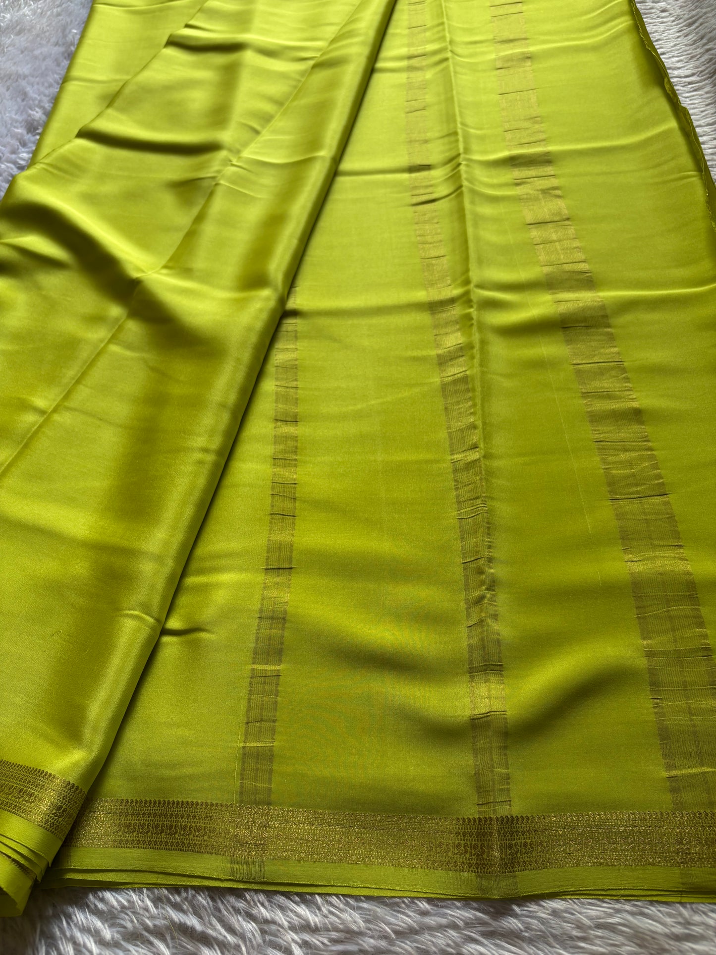 Harshini : Solid Olive