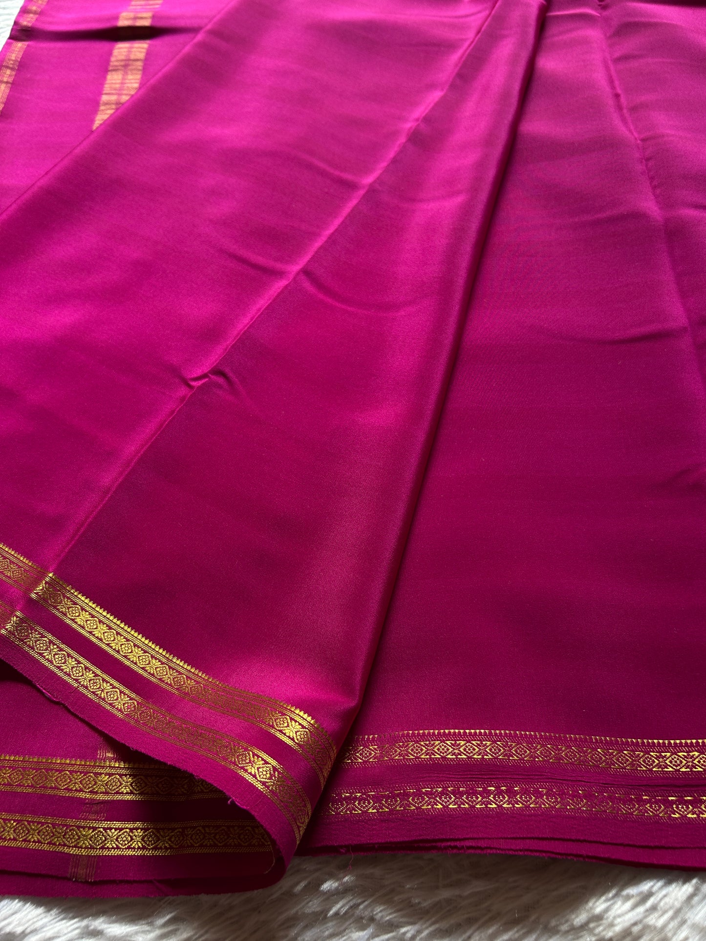 Surabhi : Solid Magenta pink