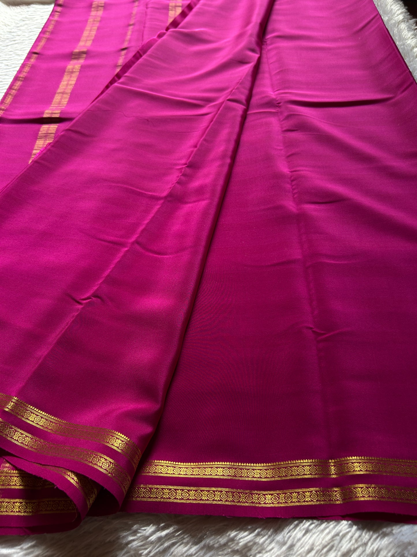 Surabhi : Solid Magenta pink