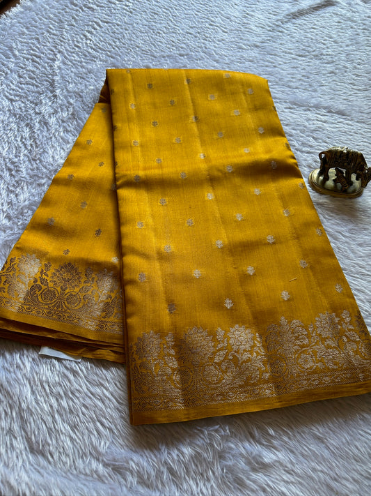 Banarasi Chiniya : Solid Golden yellow