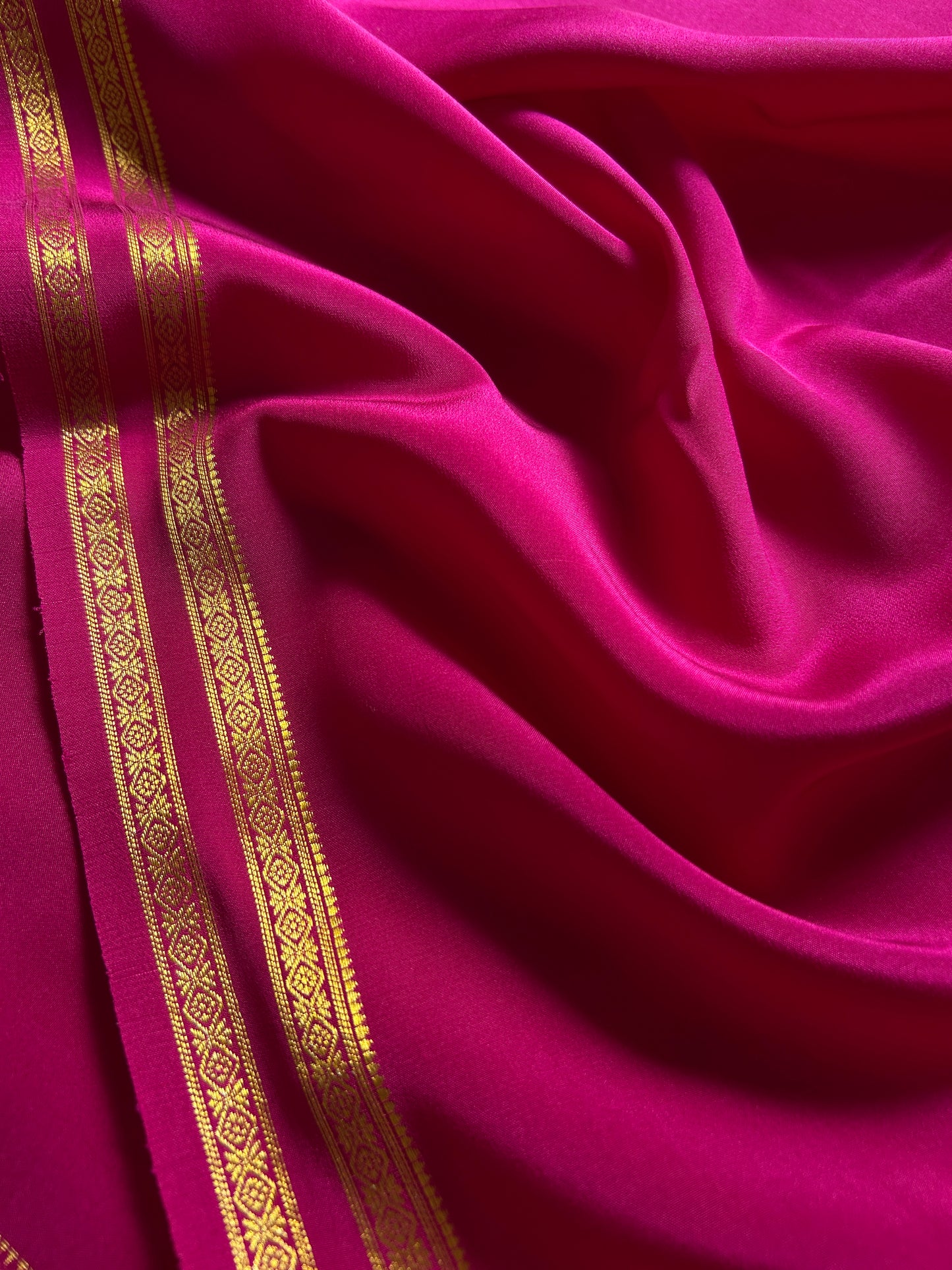 Surabhi : Solid Magenta pink