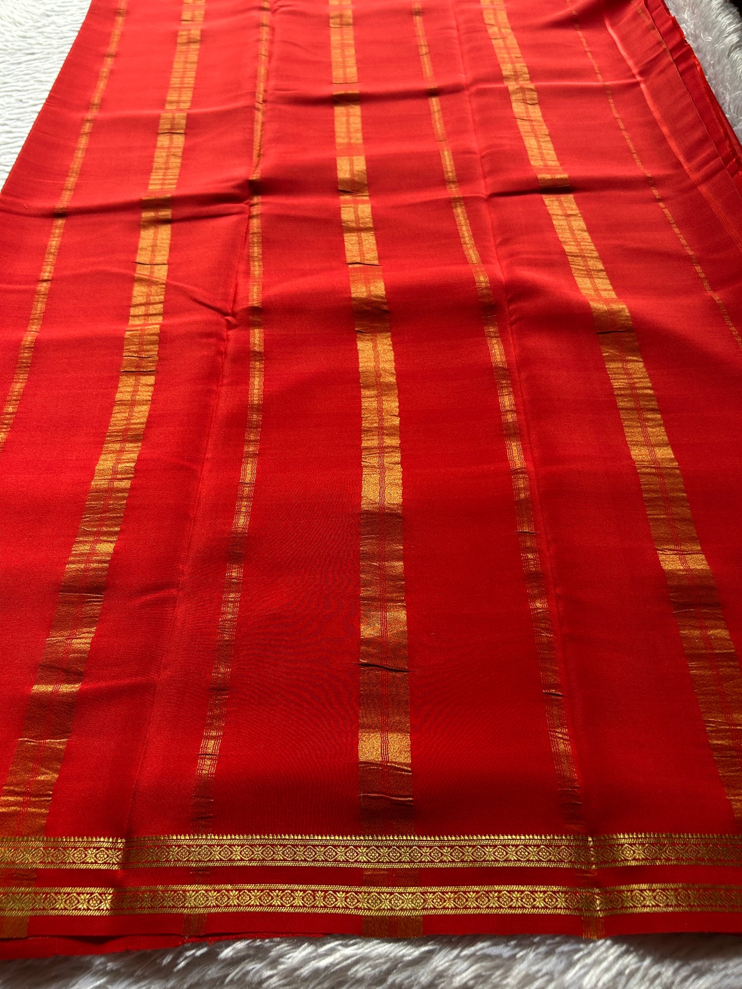 Surabhi : Solid Red