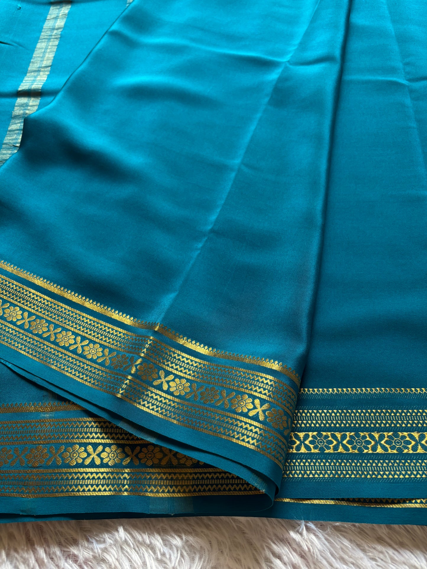 Kanthi : Solid Ananda blue