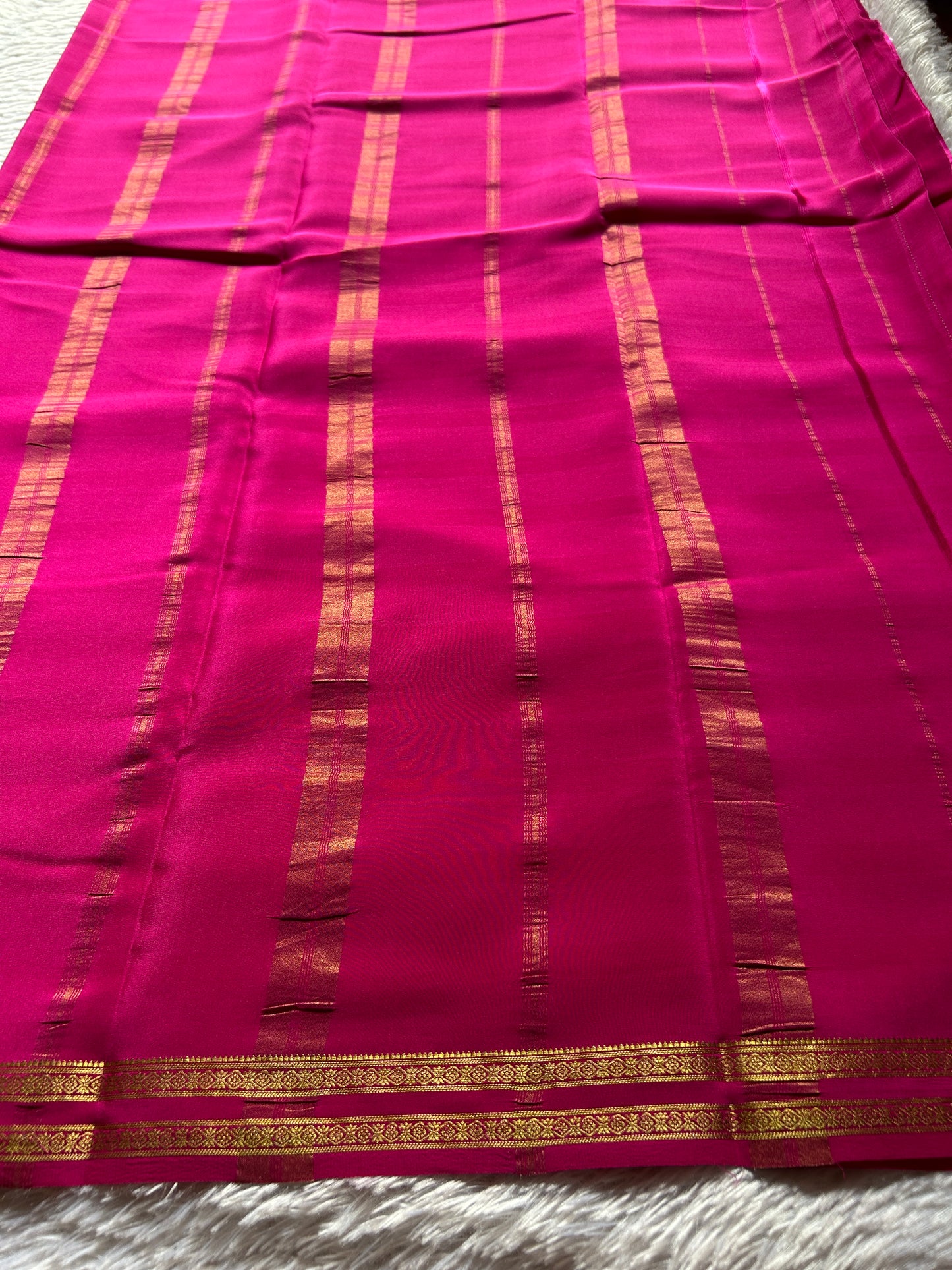 Surabhi : Solid Rani pink