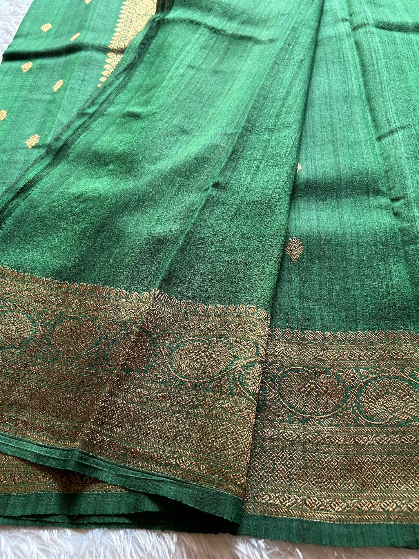 Banarasi Raw Tussar : Solid Bottle green