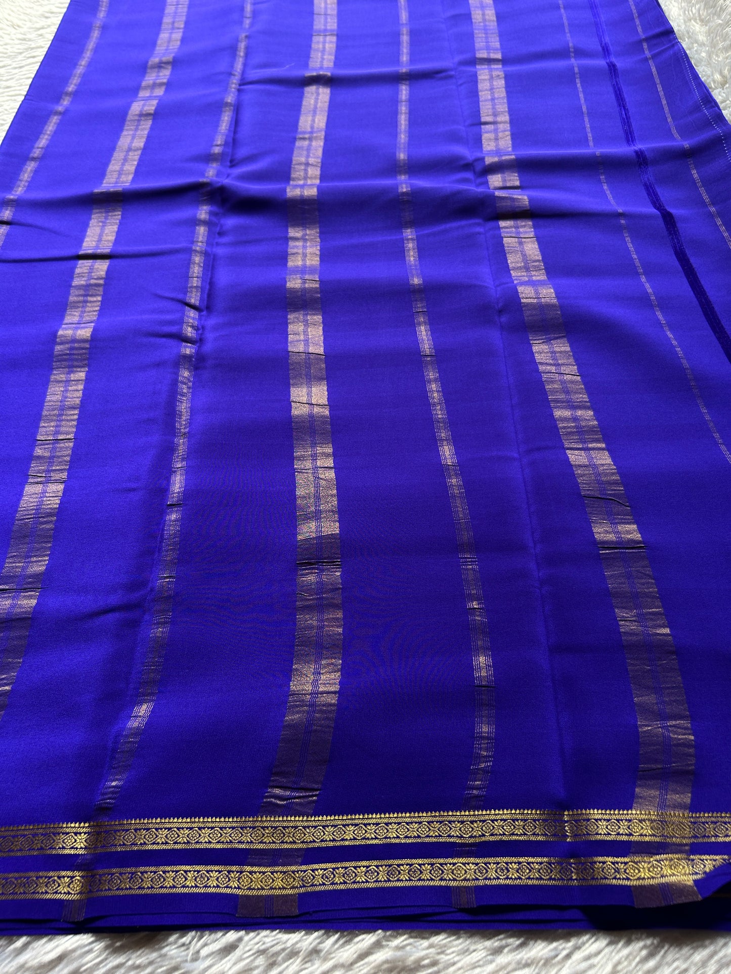 Surabhi : Solid Royal blue
